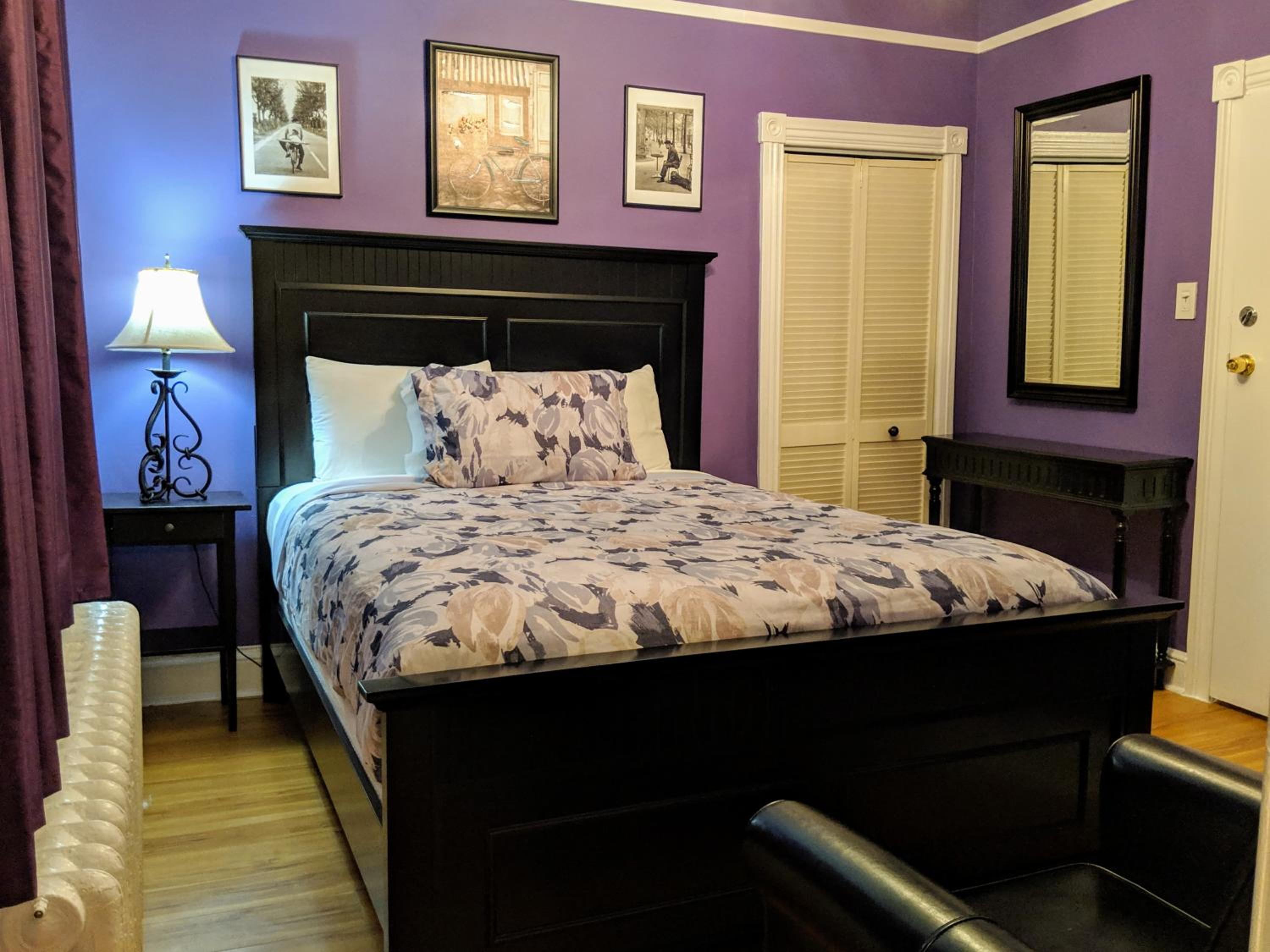 Deluxe Queen Room - Photo 1