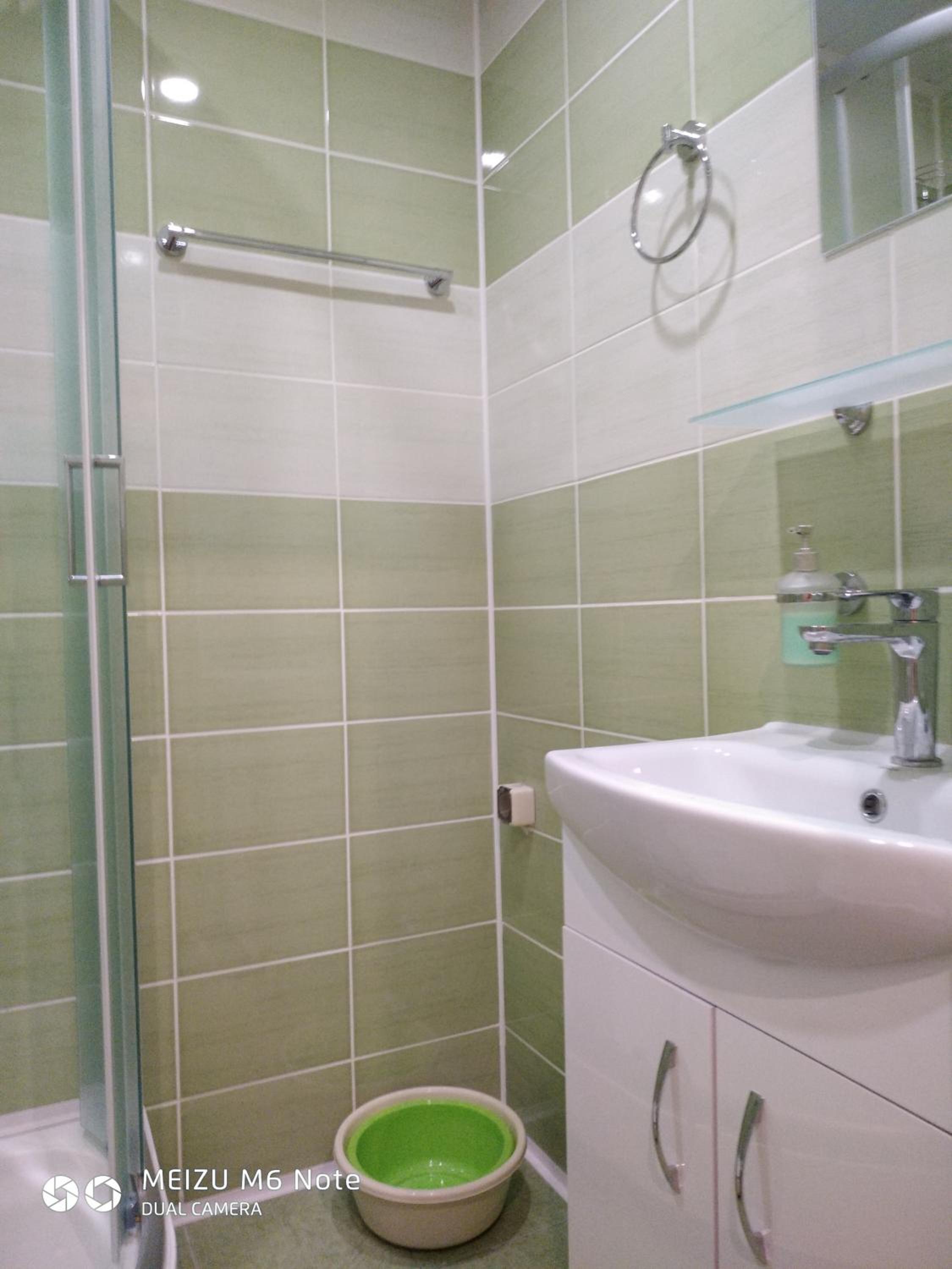 One-Bedroom Apartment - Photo 3