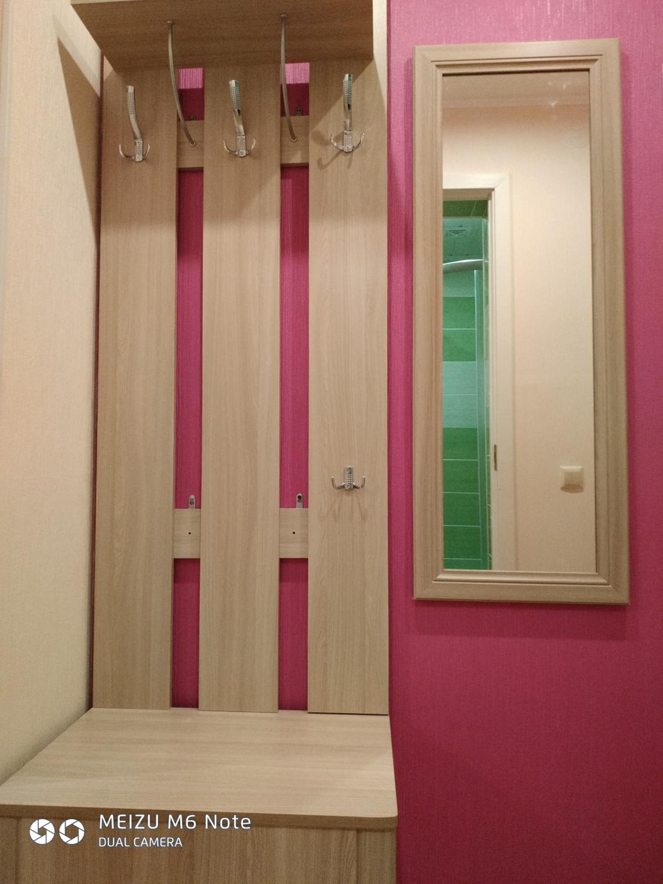 One-Bedroom Apartment - Photo 2