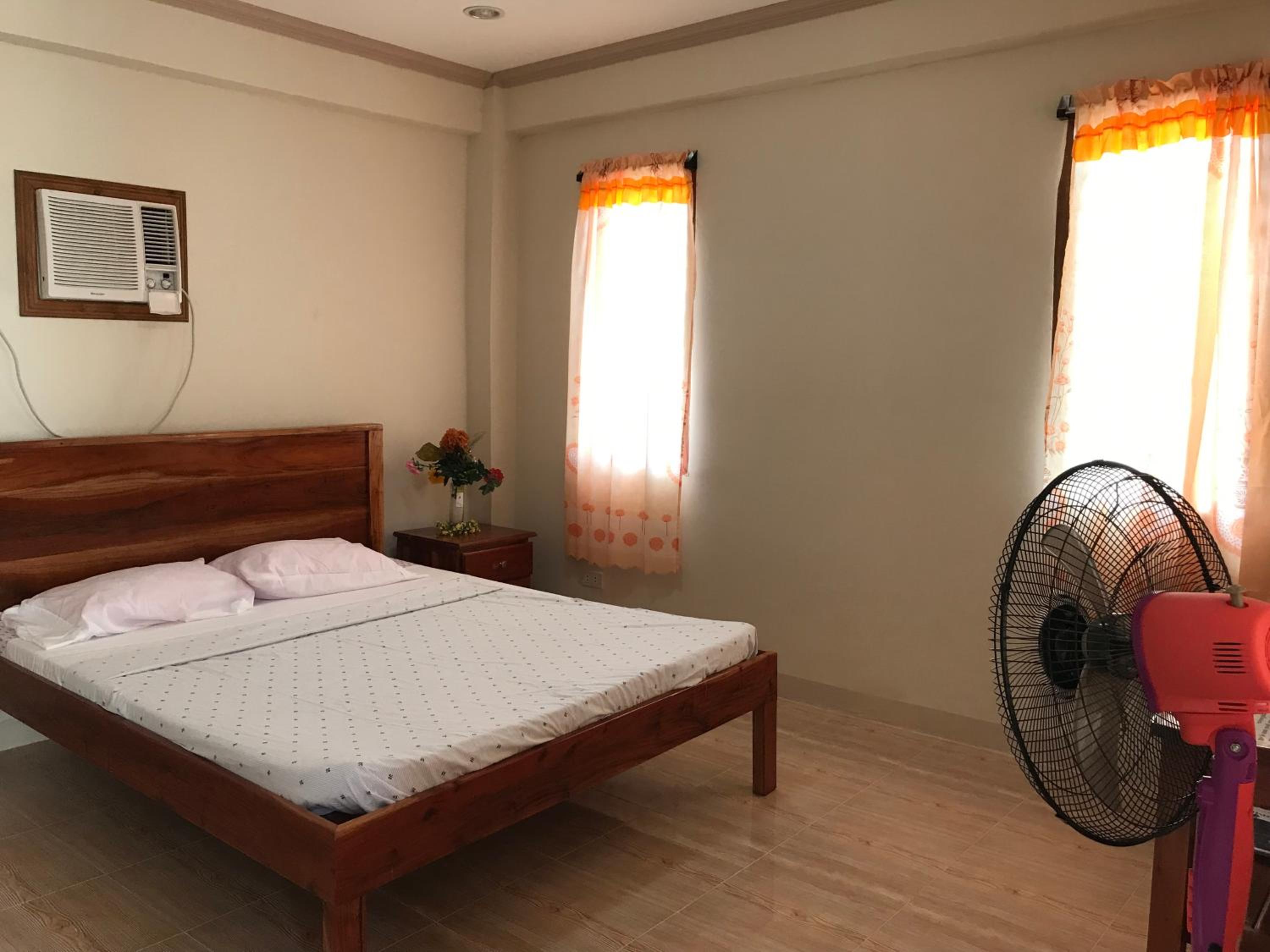 Deluxe Cottage - Photo 2