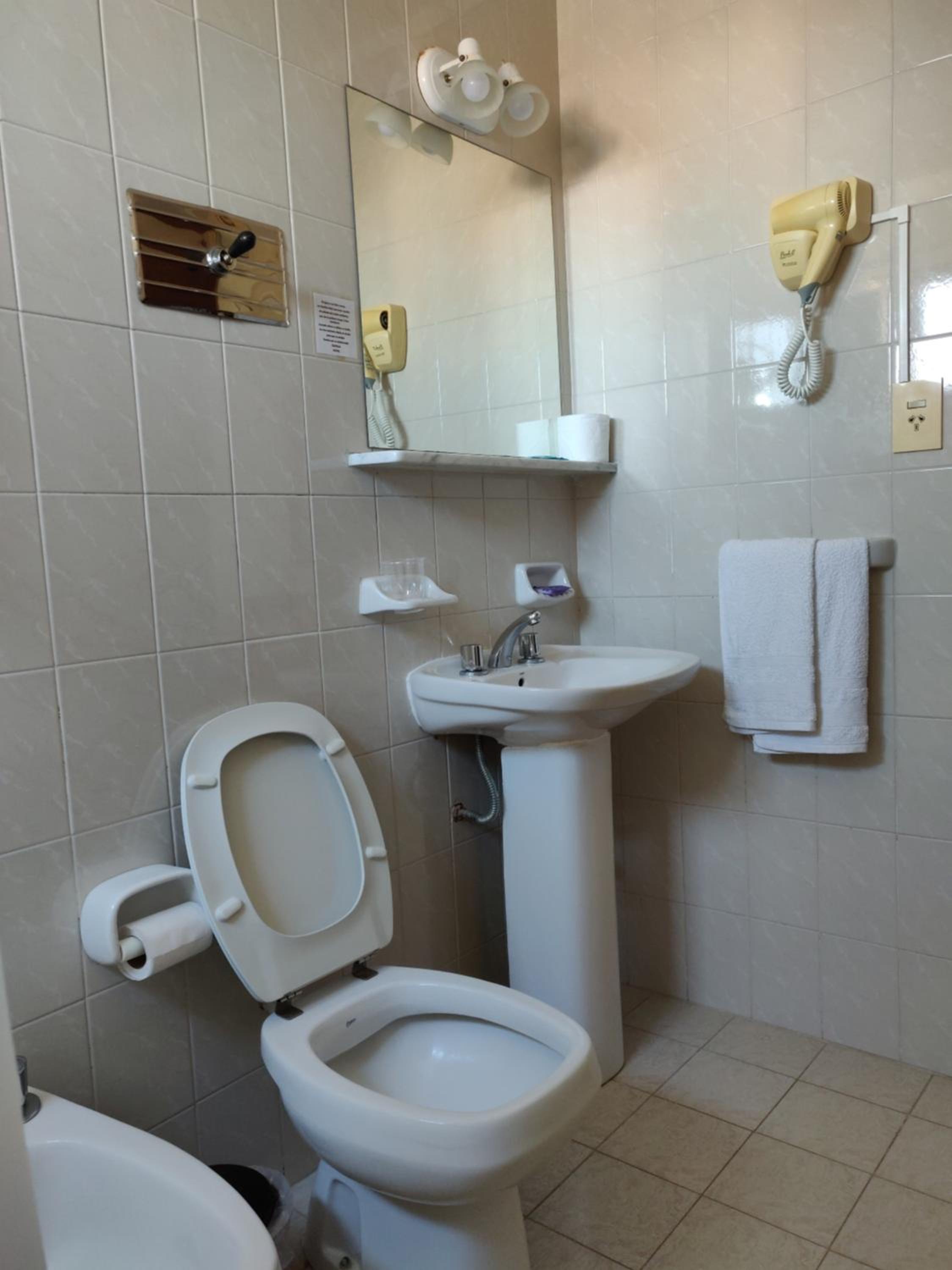 Standard Triple Room photo 3