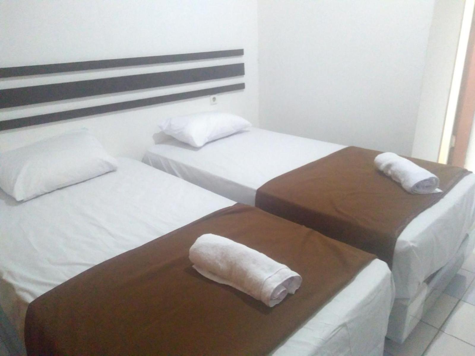 Standard Double Room - Photo 2