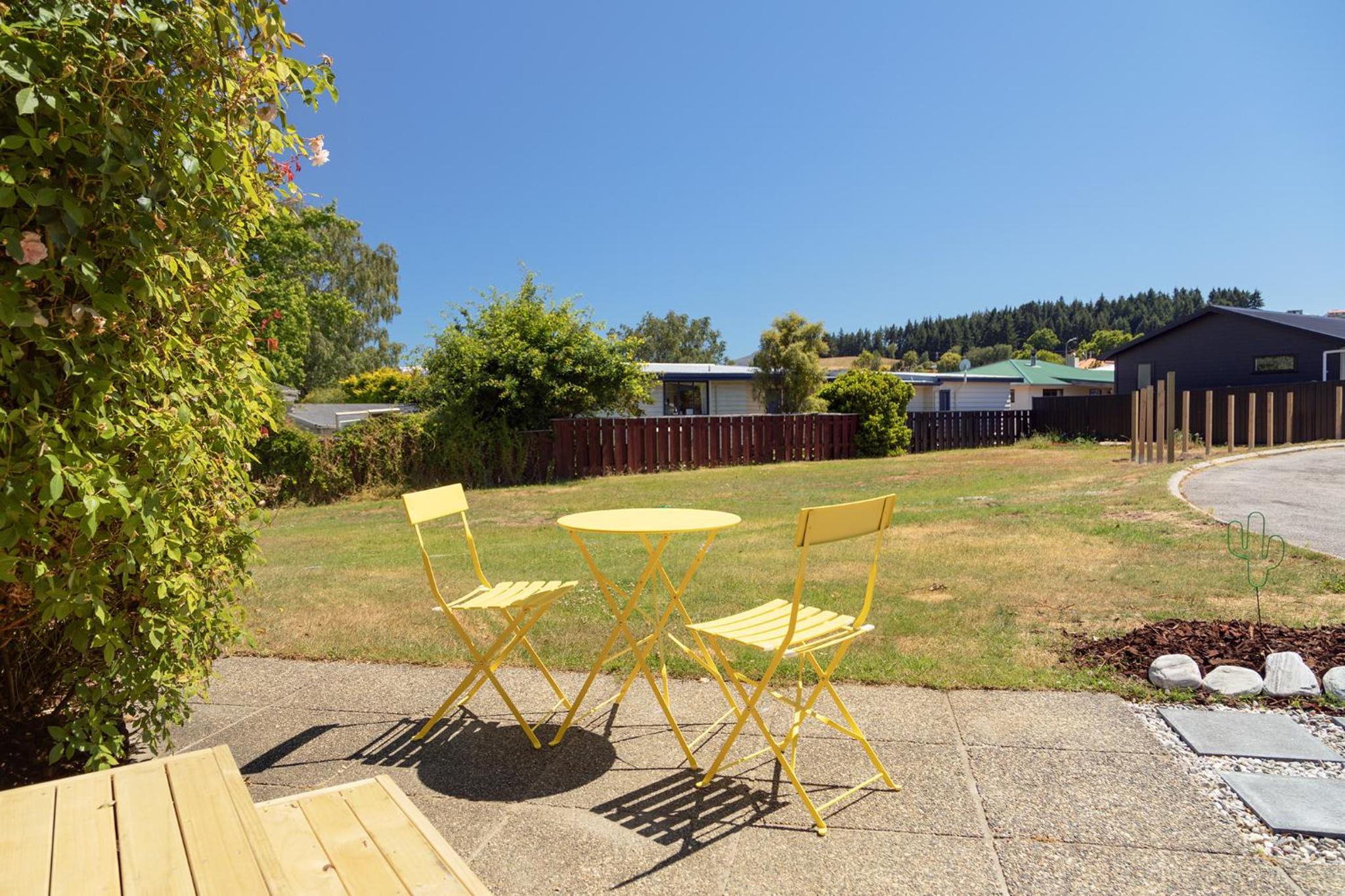Apartment with Garden View photo 3
