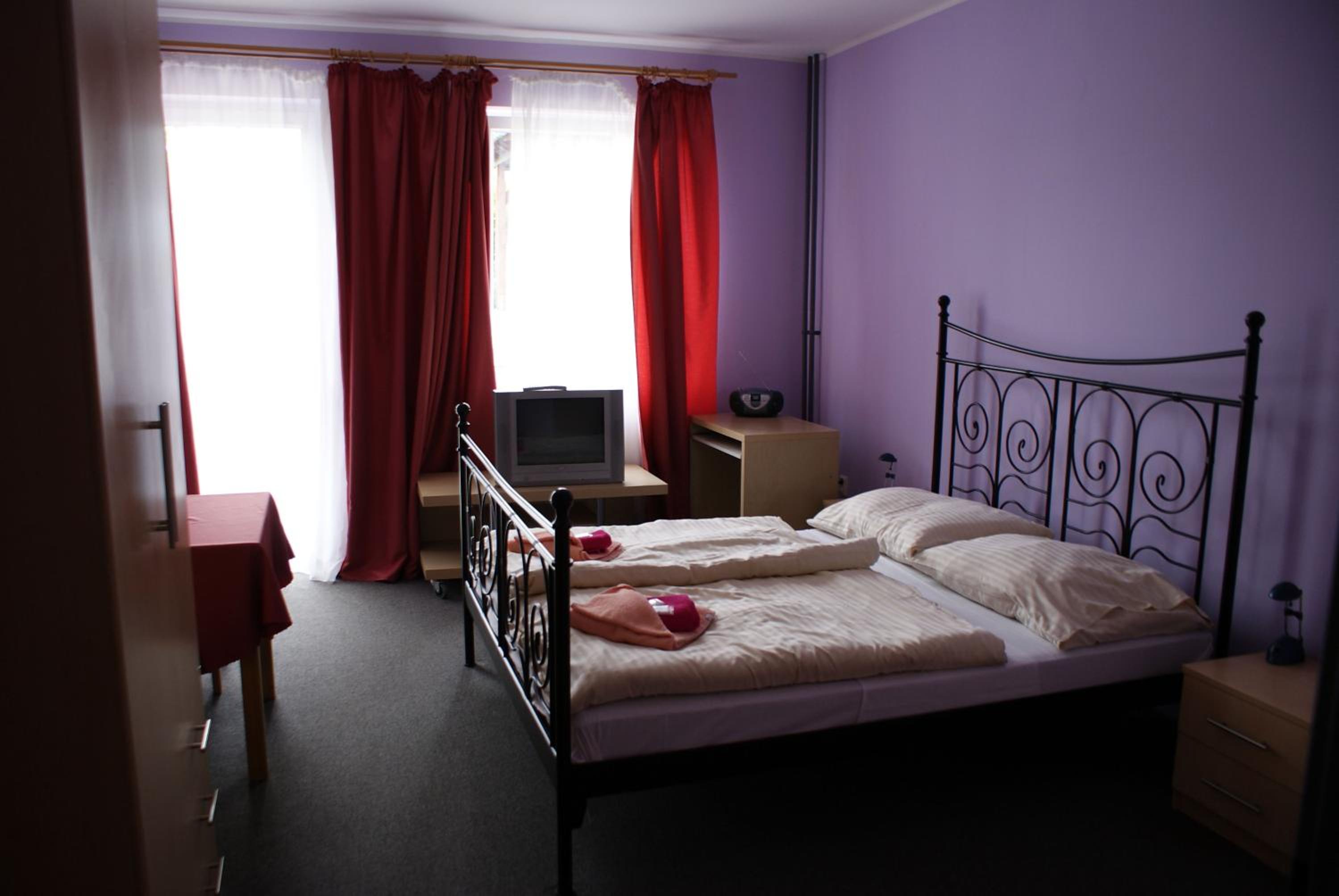 Double Room - Photo 1