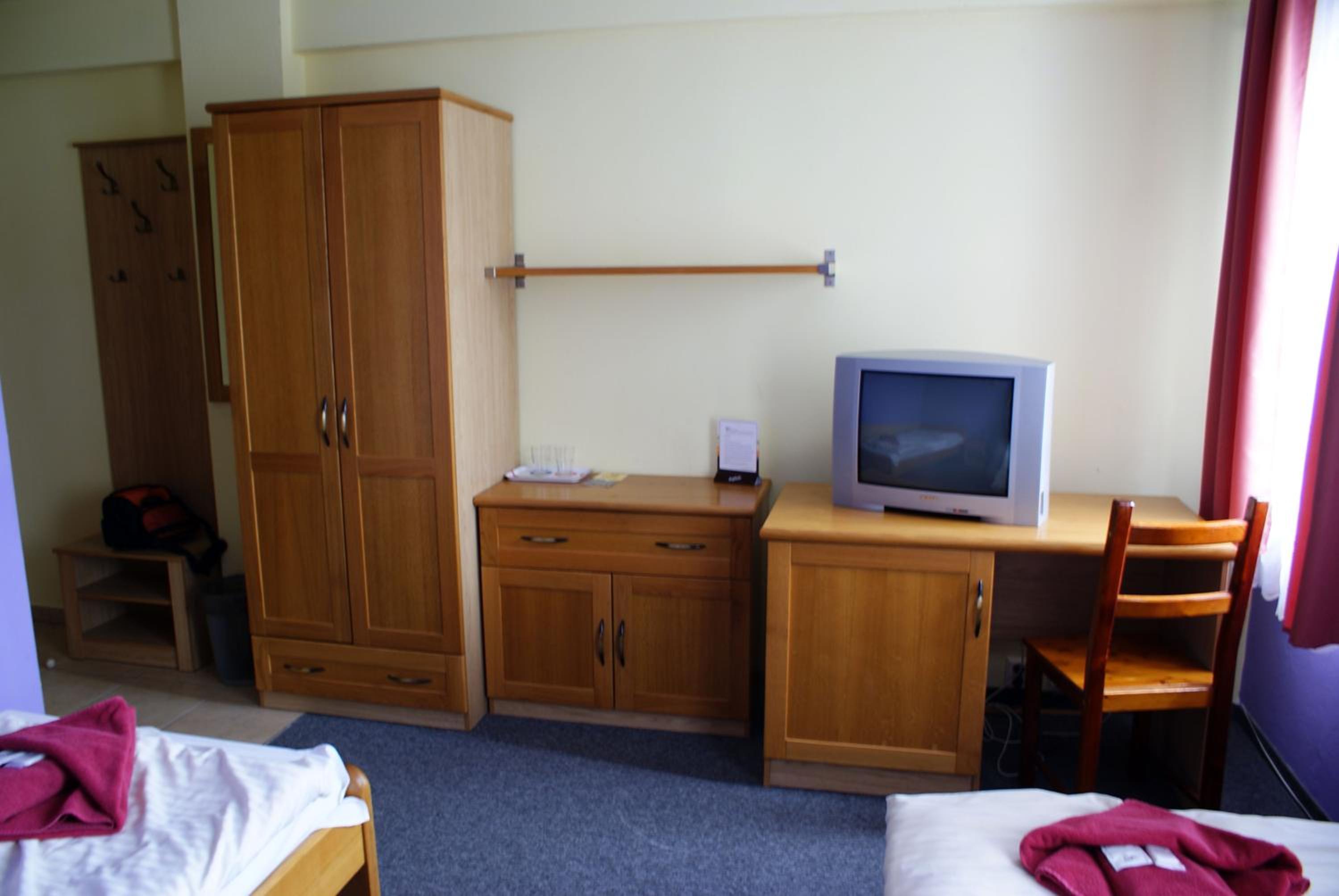 Triple Room - Photo 7