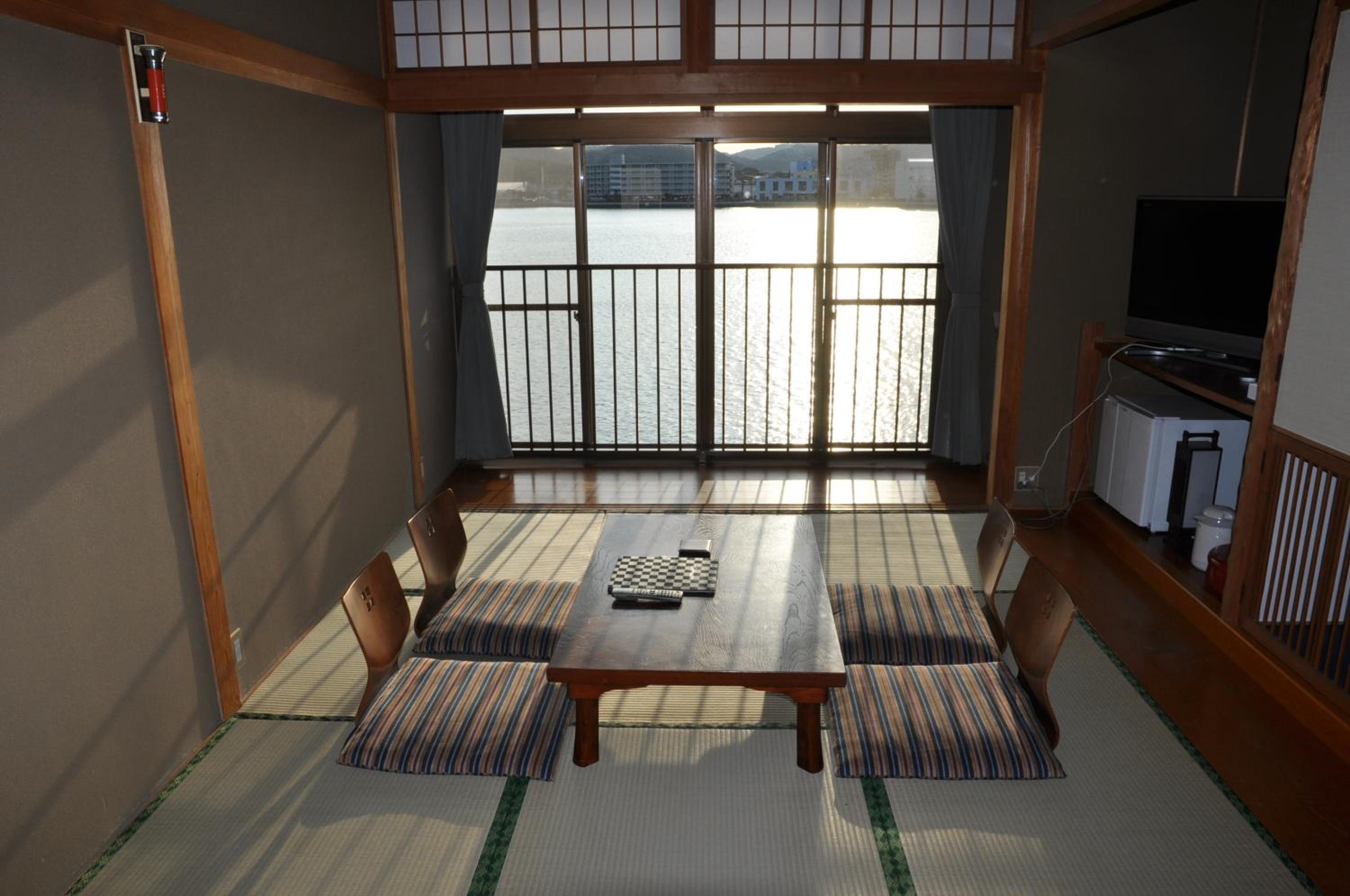 Superior Japanese-Style Room with River View - Non-Smoking photo 3