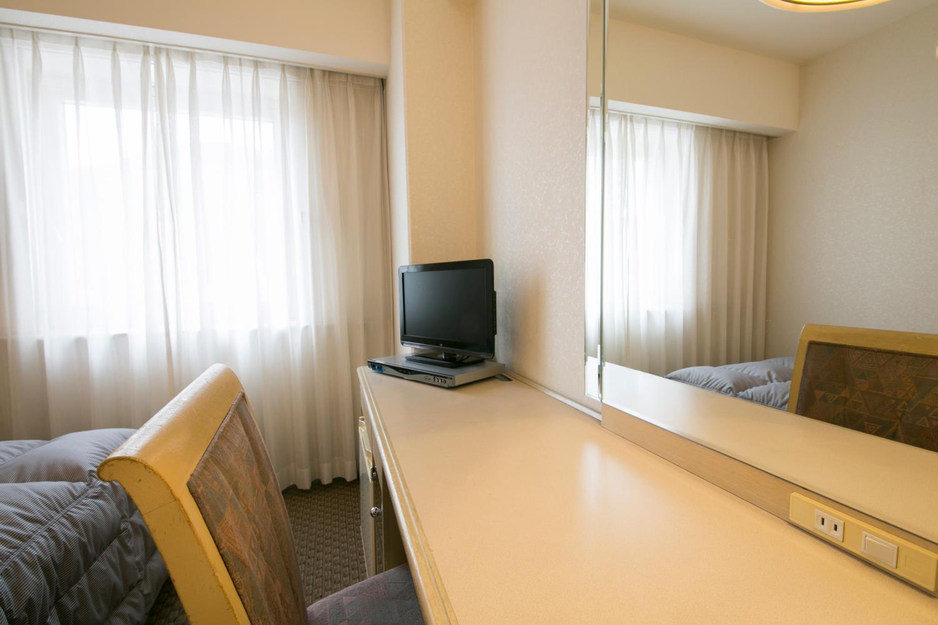Twin Room - Photo 1