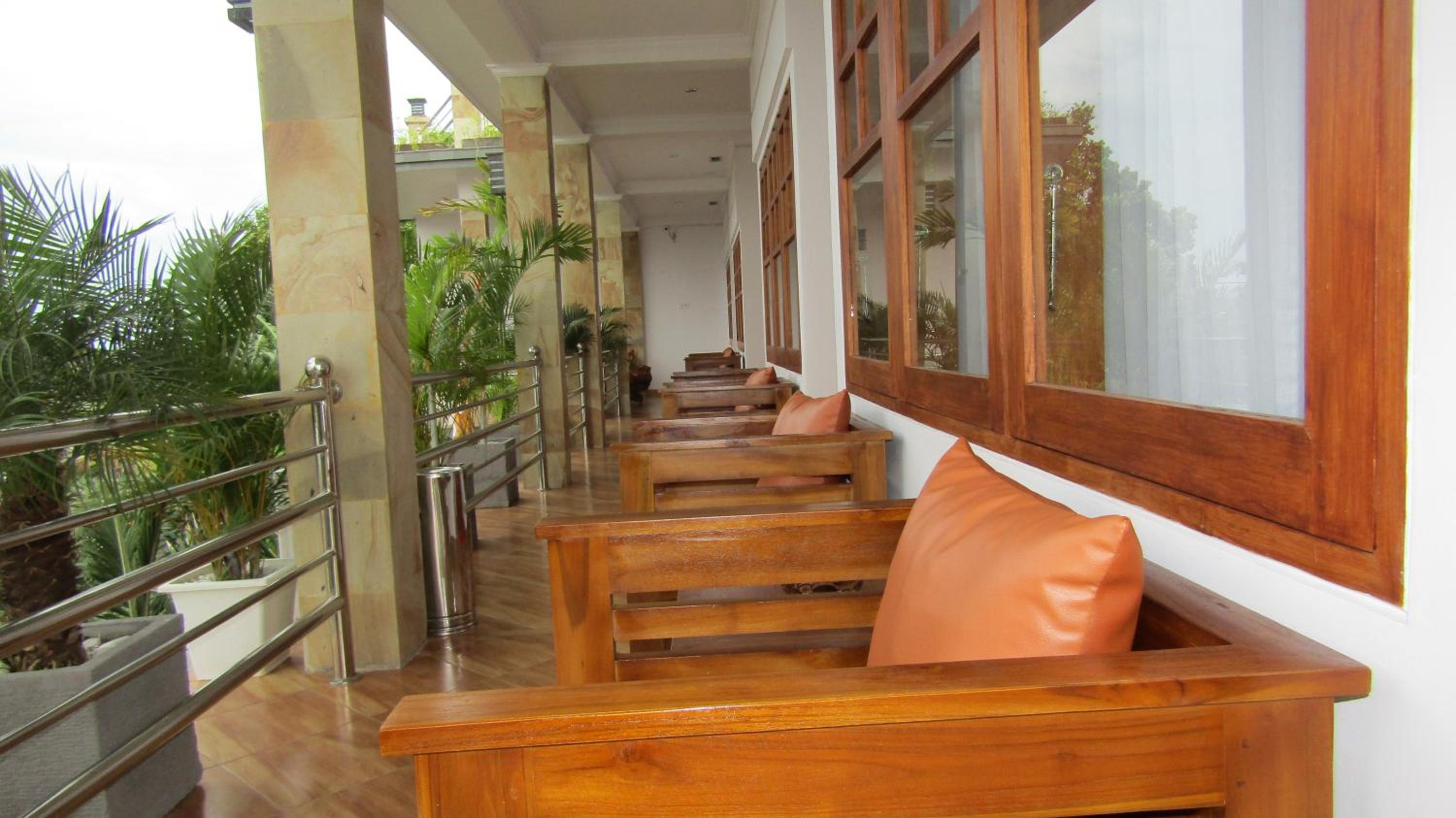 Superior Room with Breakfast - Photo 1