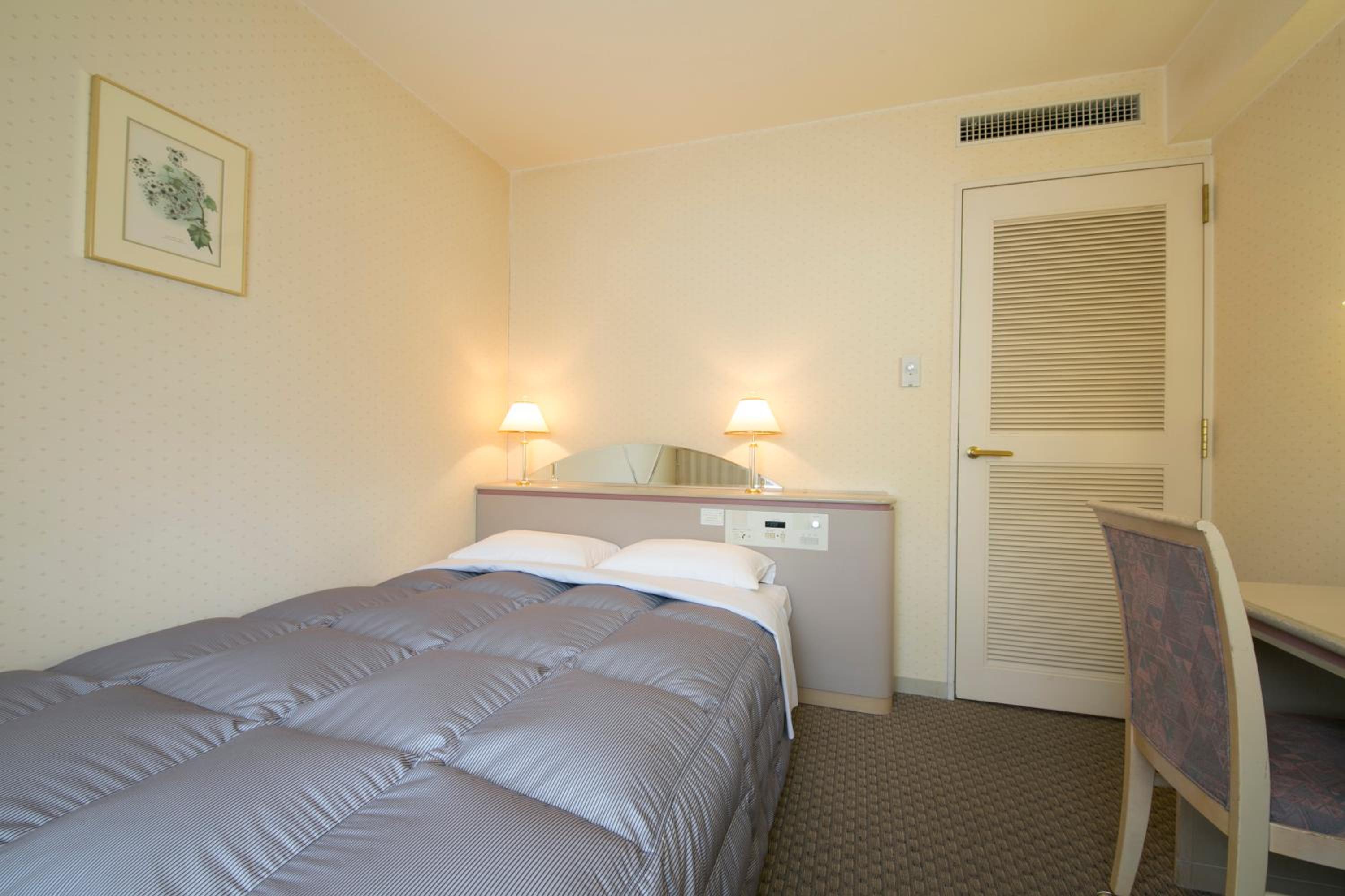 Double Room with Small Double Bed - Photo 9