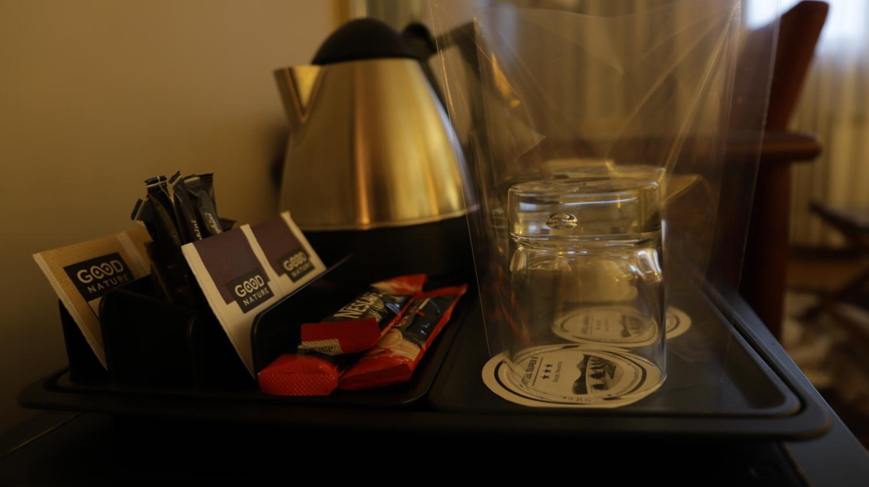 Standard Twin Room - Photo 4