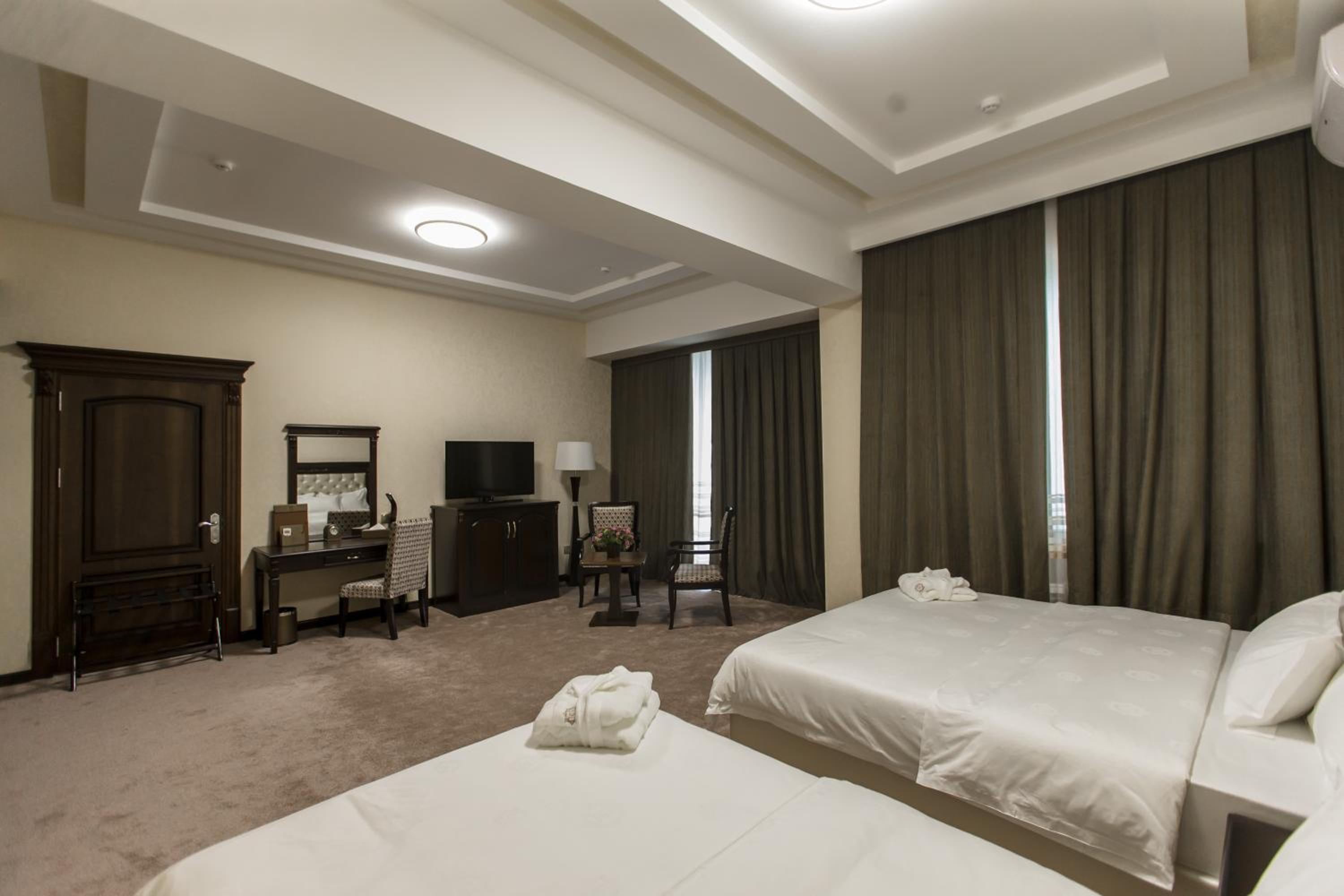 Double or Twin Room - Photo 1