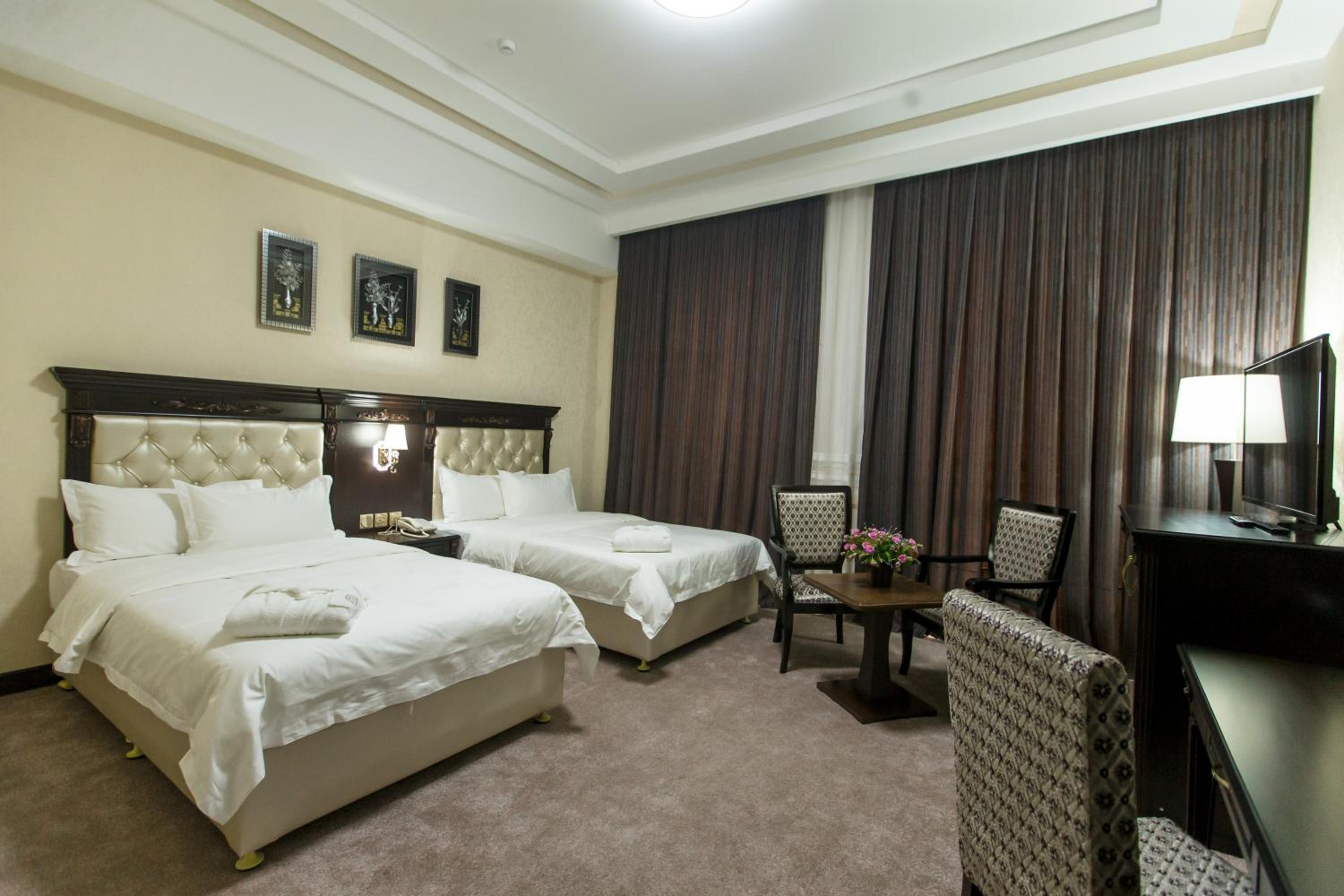 Double or Twin Room - Photo 2