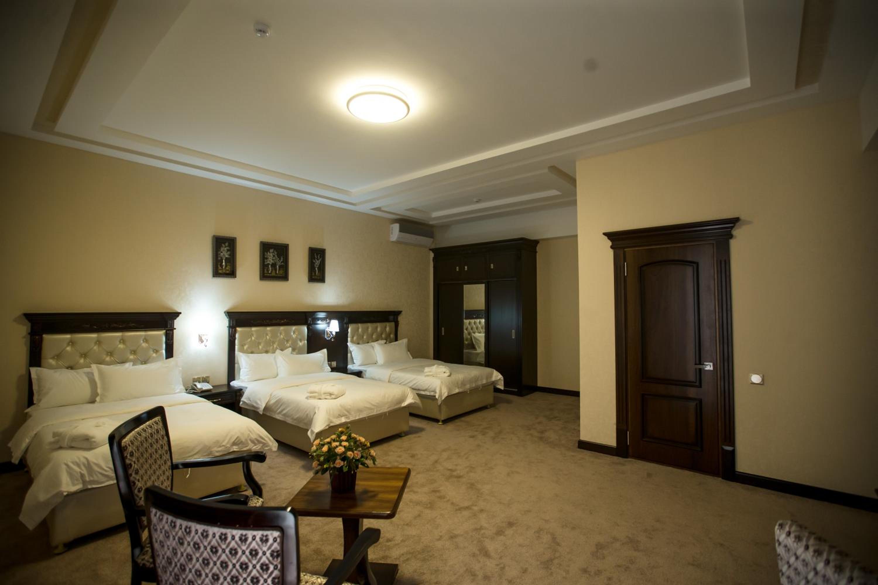 Triple Room - Photo 1