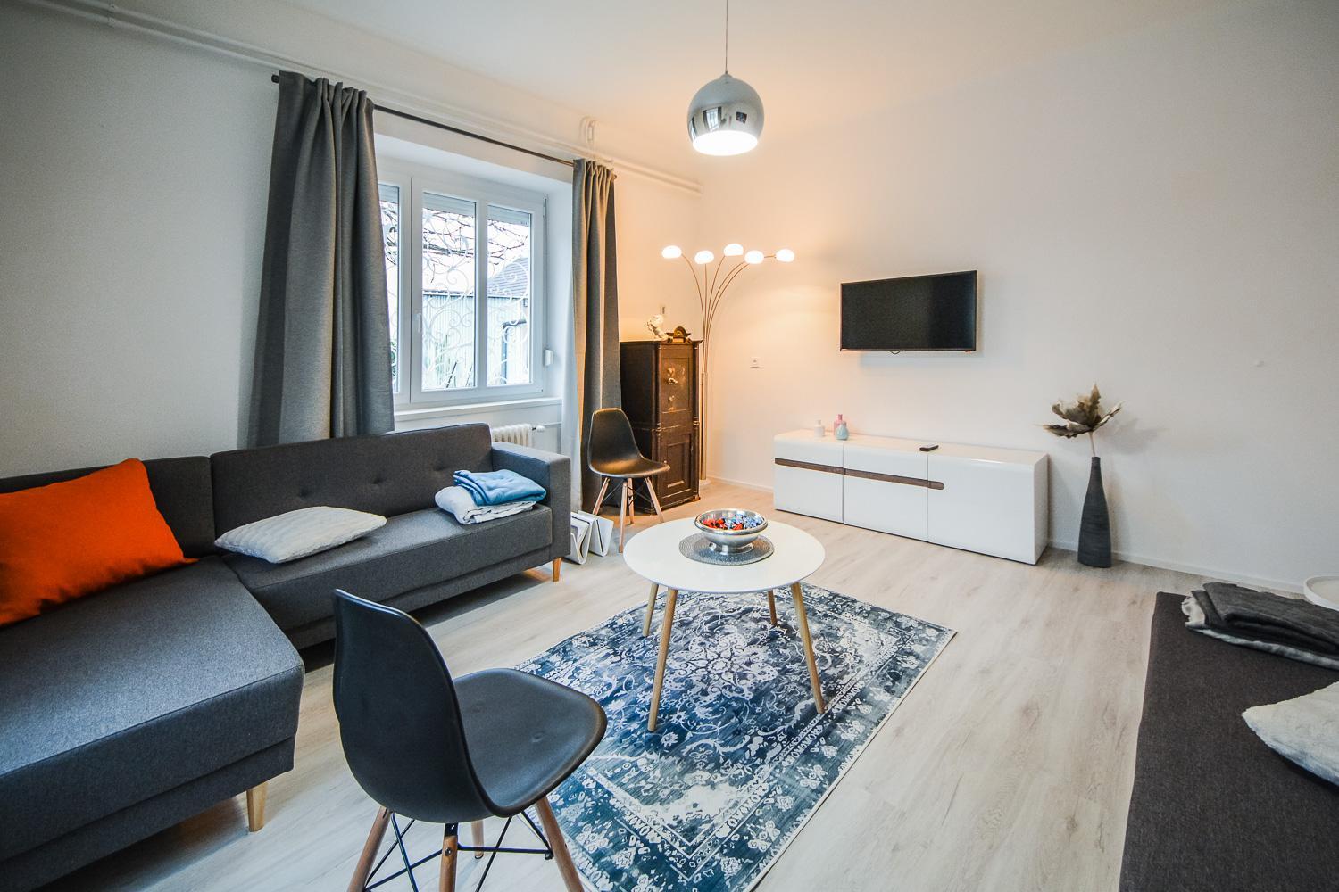 Apartment photo 1