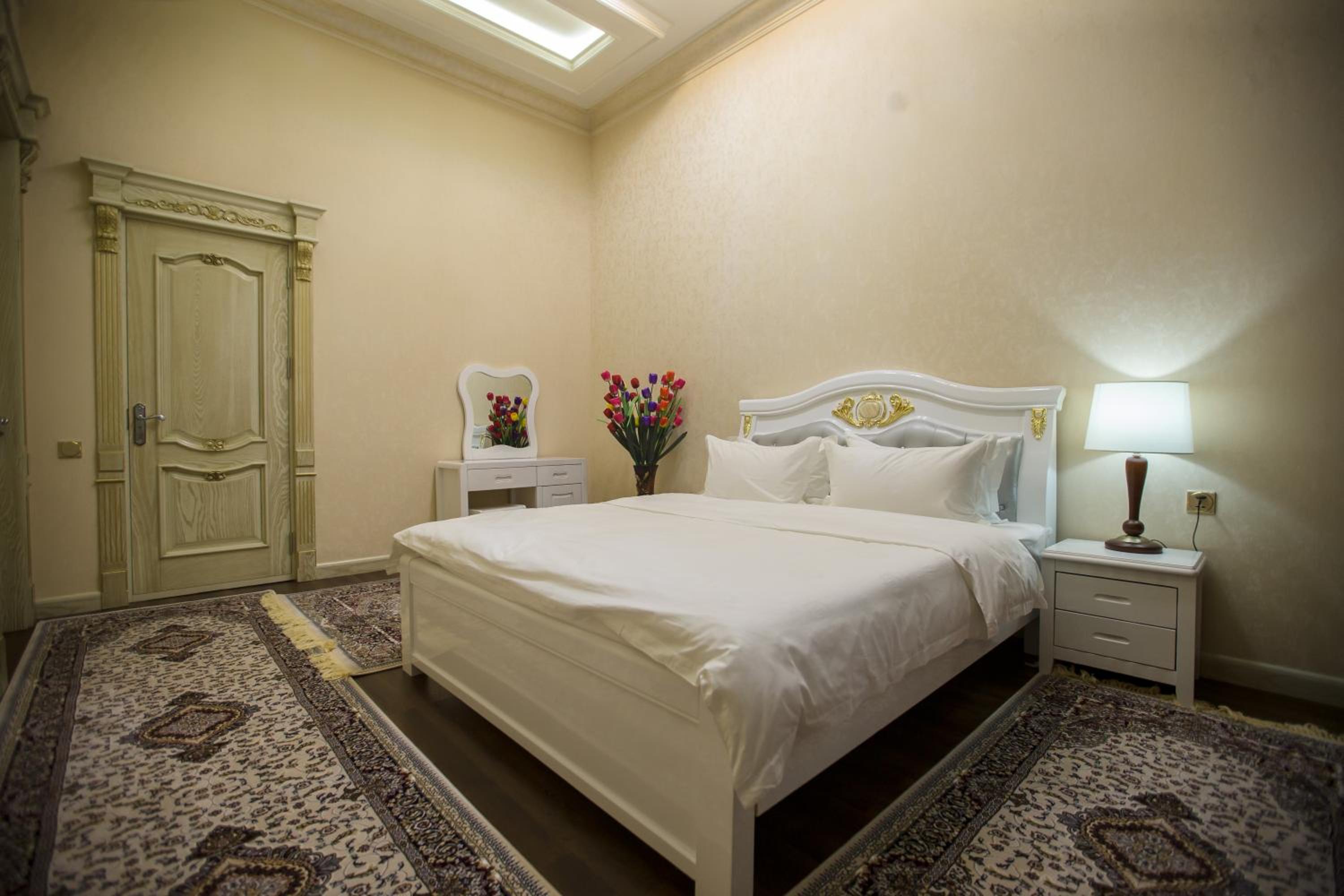 Two-Bedroom Apartment - Photo 4