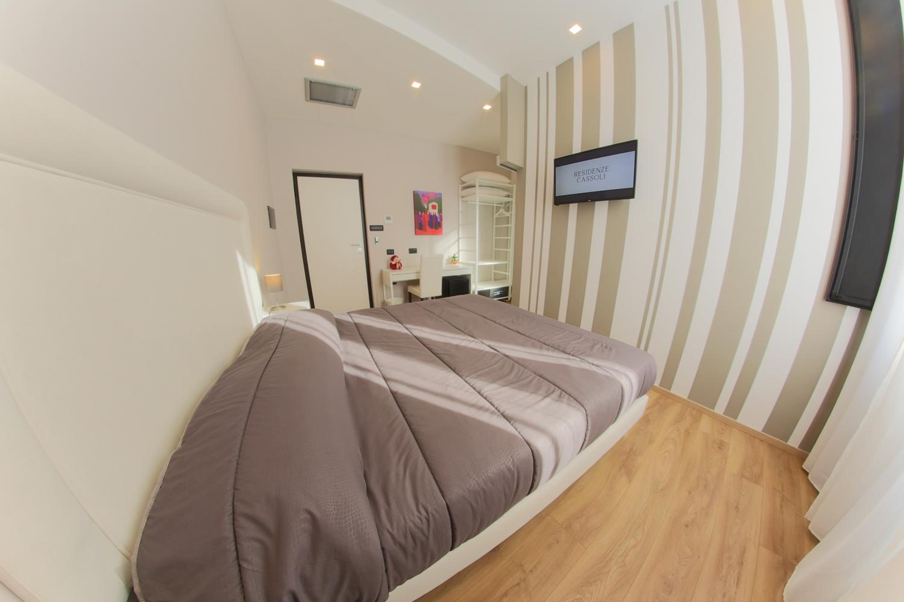 Superior King Room photo 3