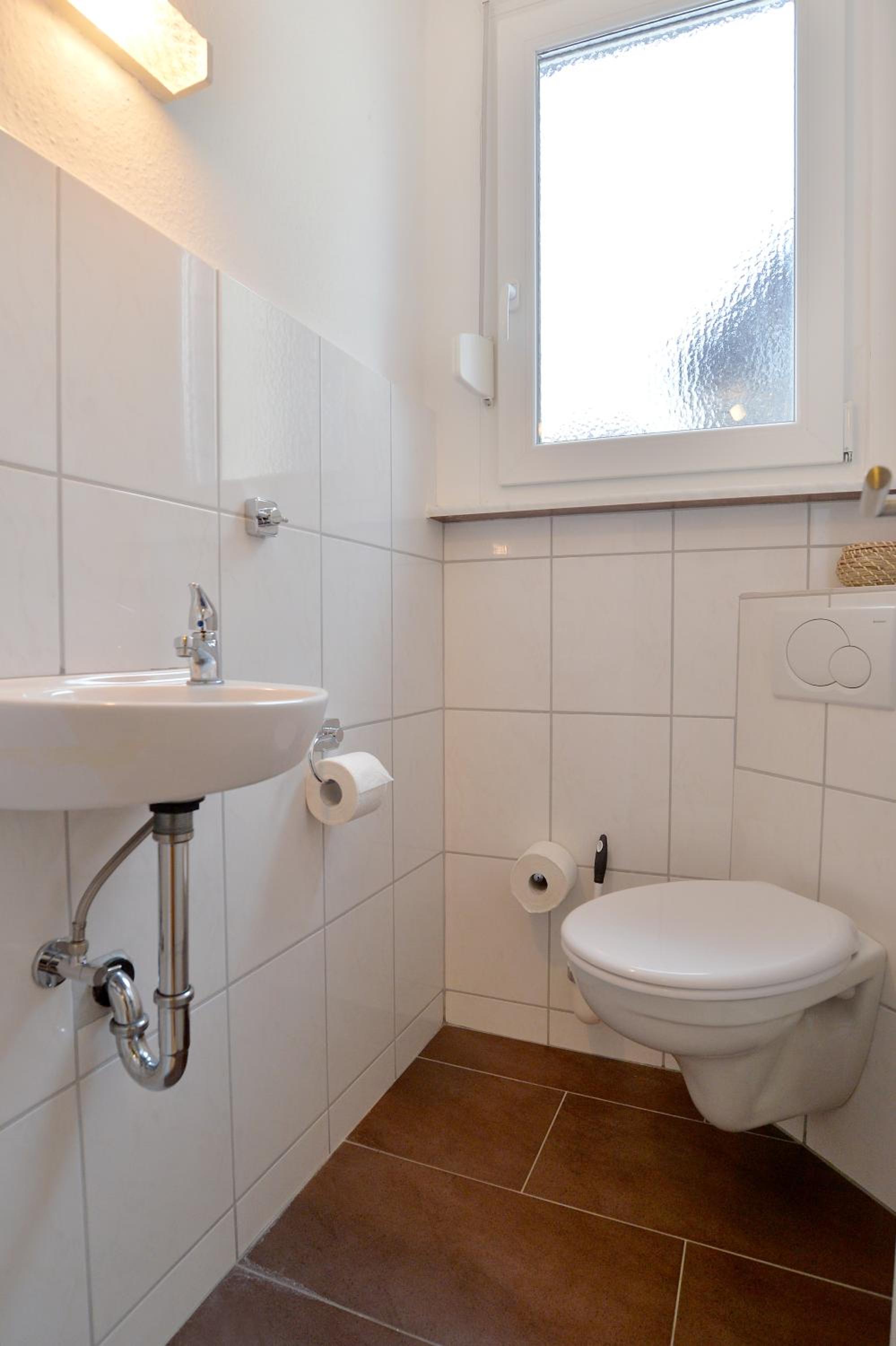 Two-Bedroom Apartment - Photo 5
