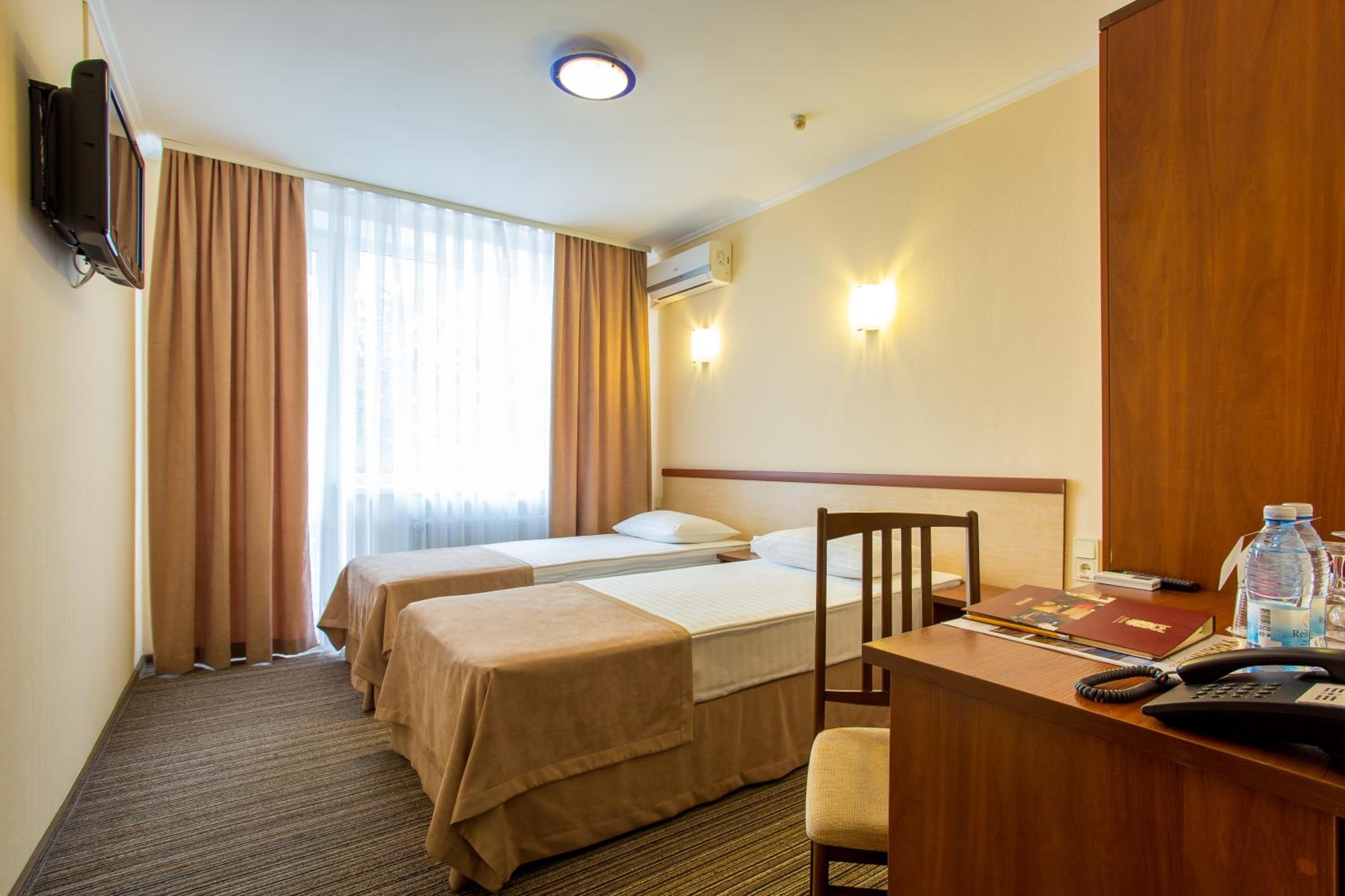 Standard Twin Room photo 1