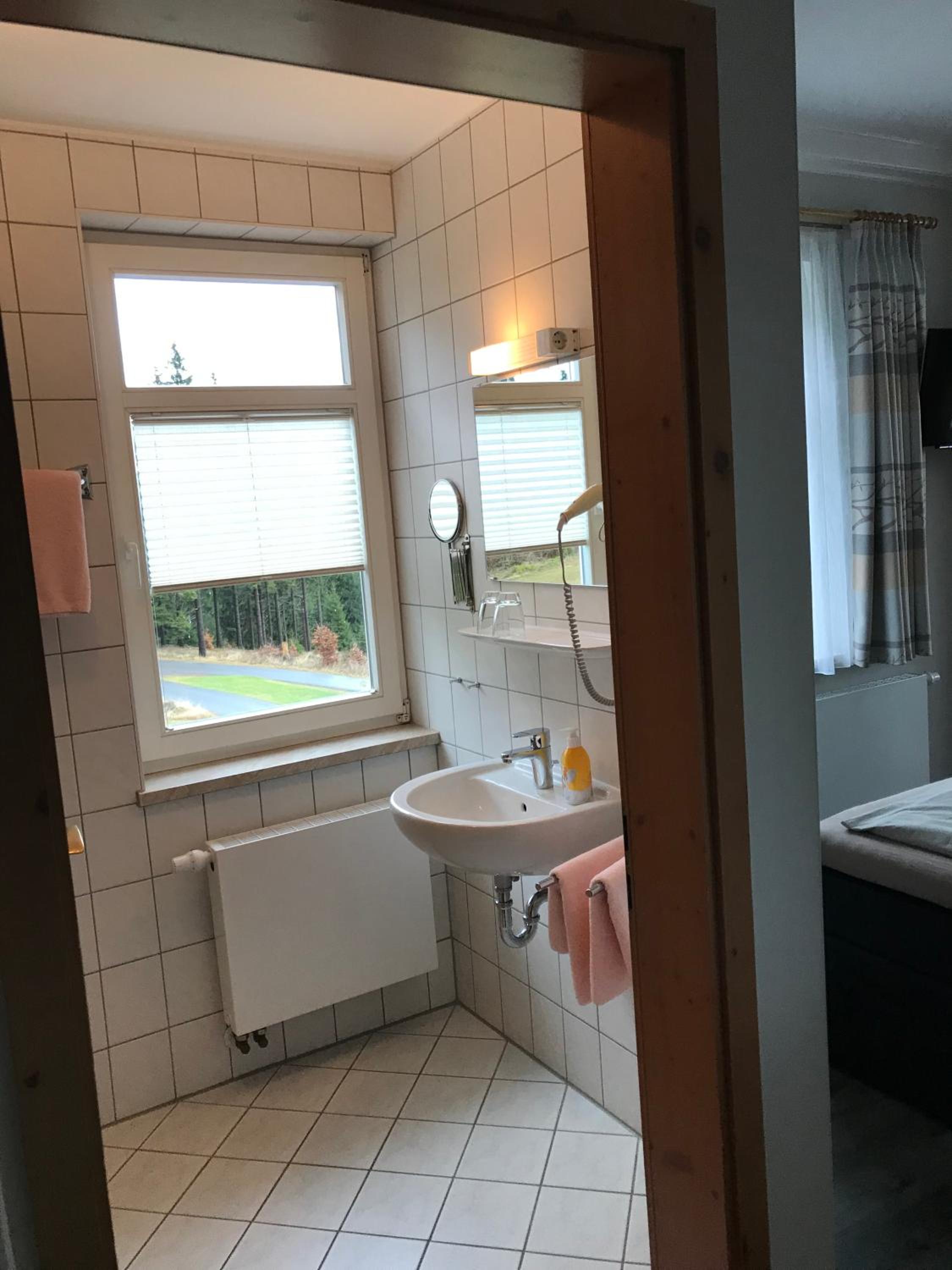 Double Room - Photo 9