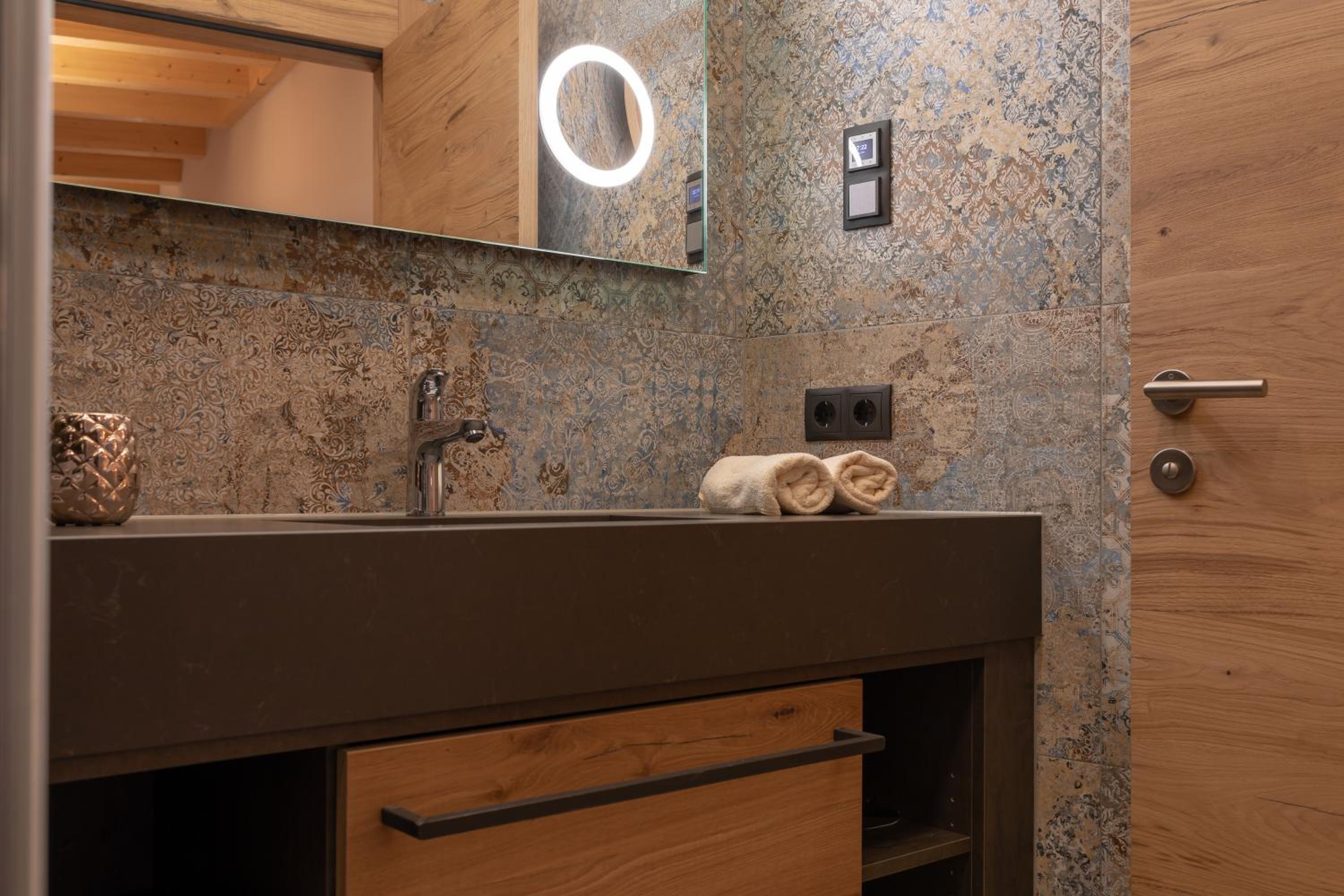 Penthouse Apartment - Photo 30