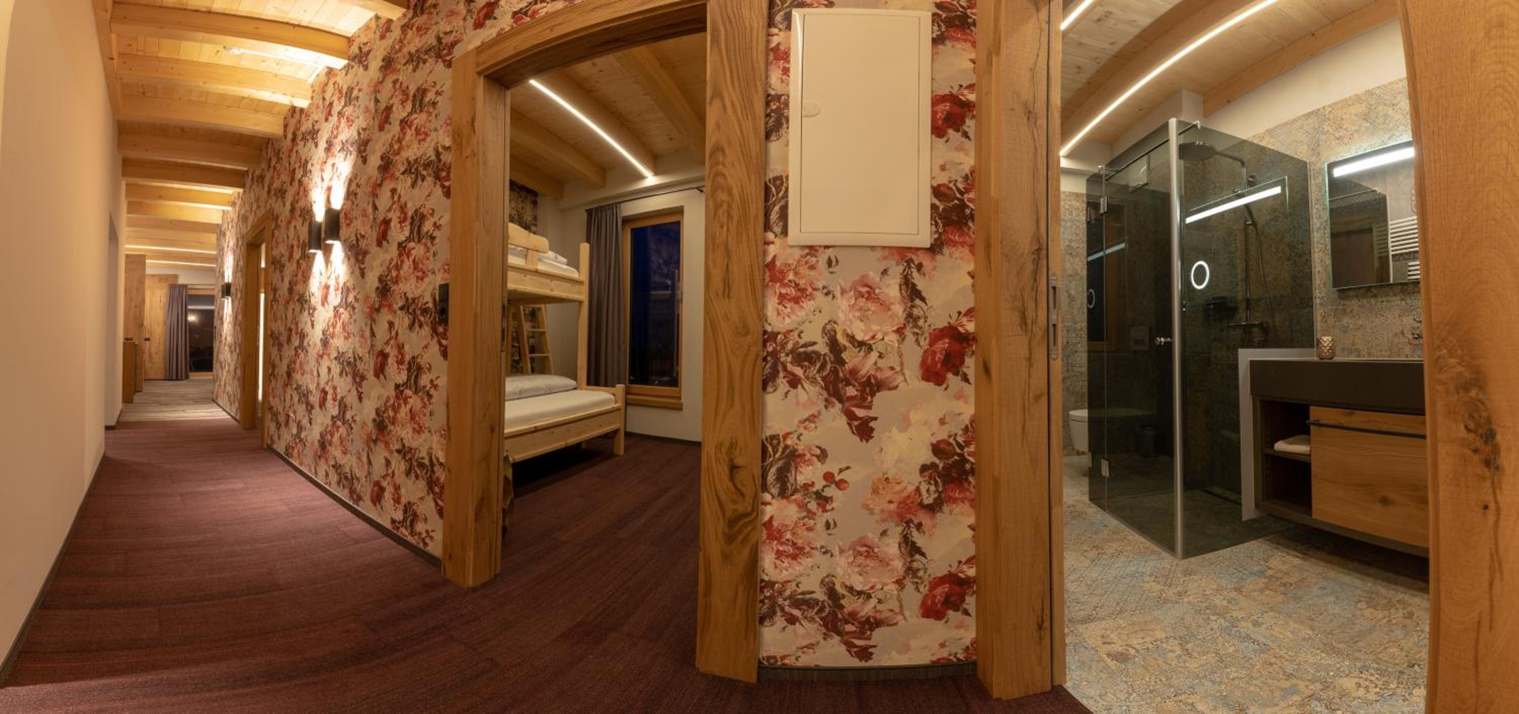 Penthouse Apartment - Photo 31