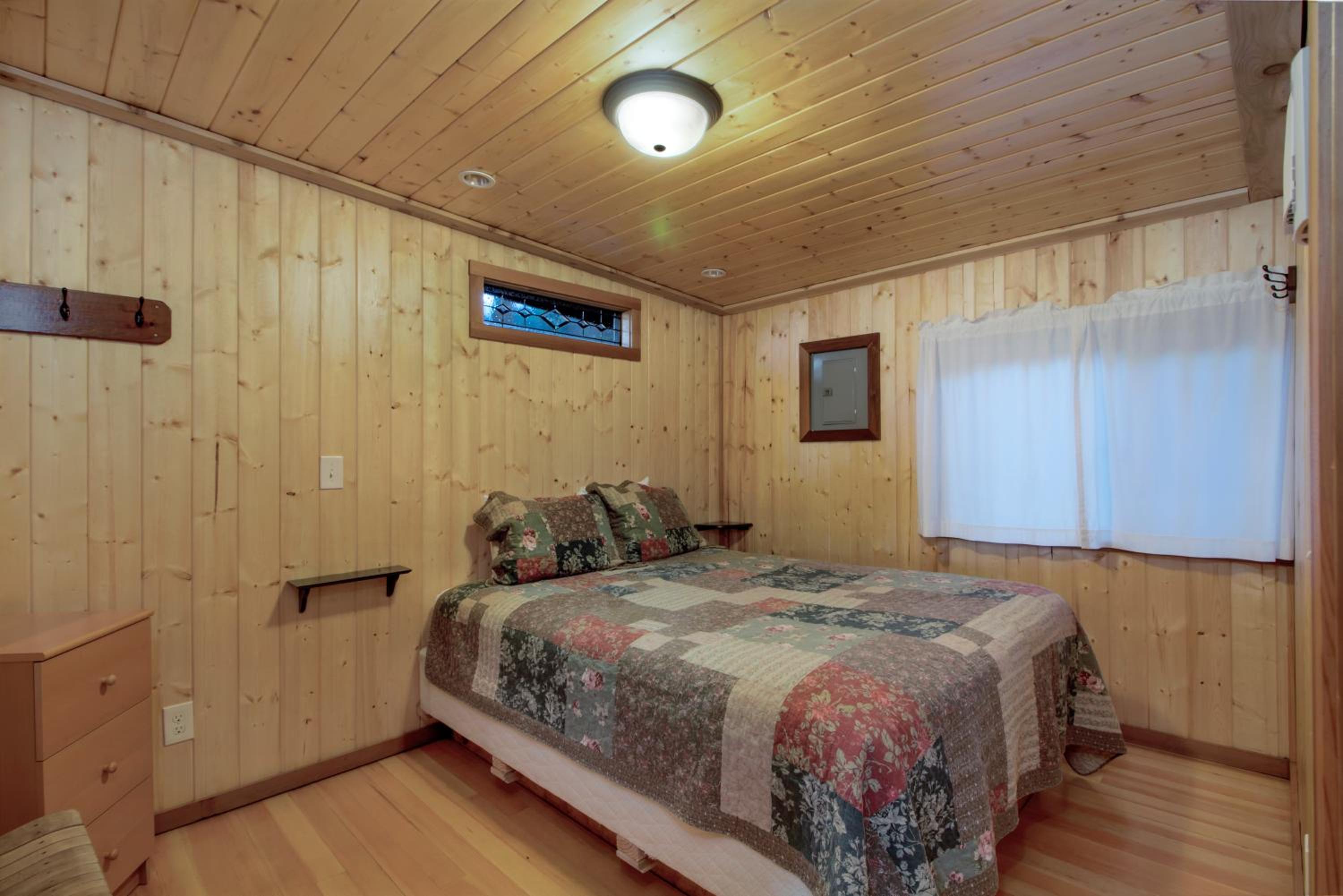 Two-Bedroom Bungalow photo 1