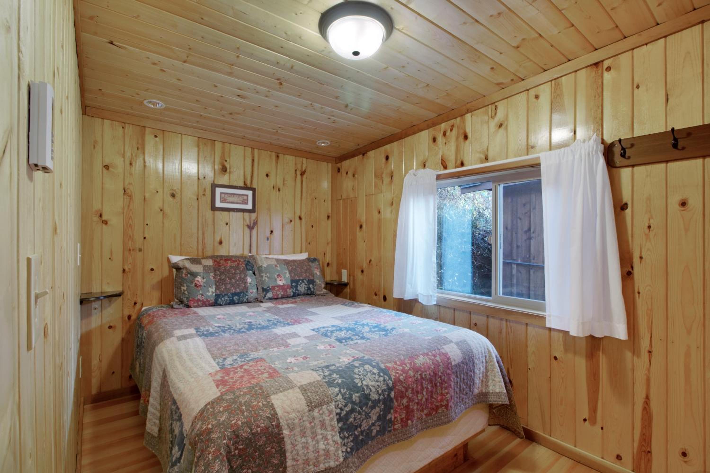 Two-Bedroom Bungalow photo 2