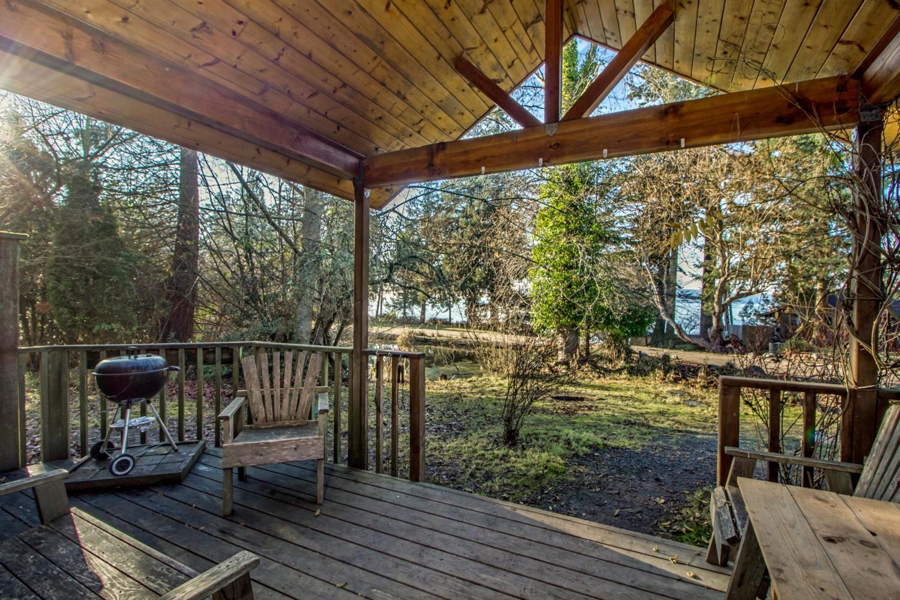 Bungalow with Garden View photo 3