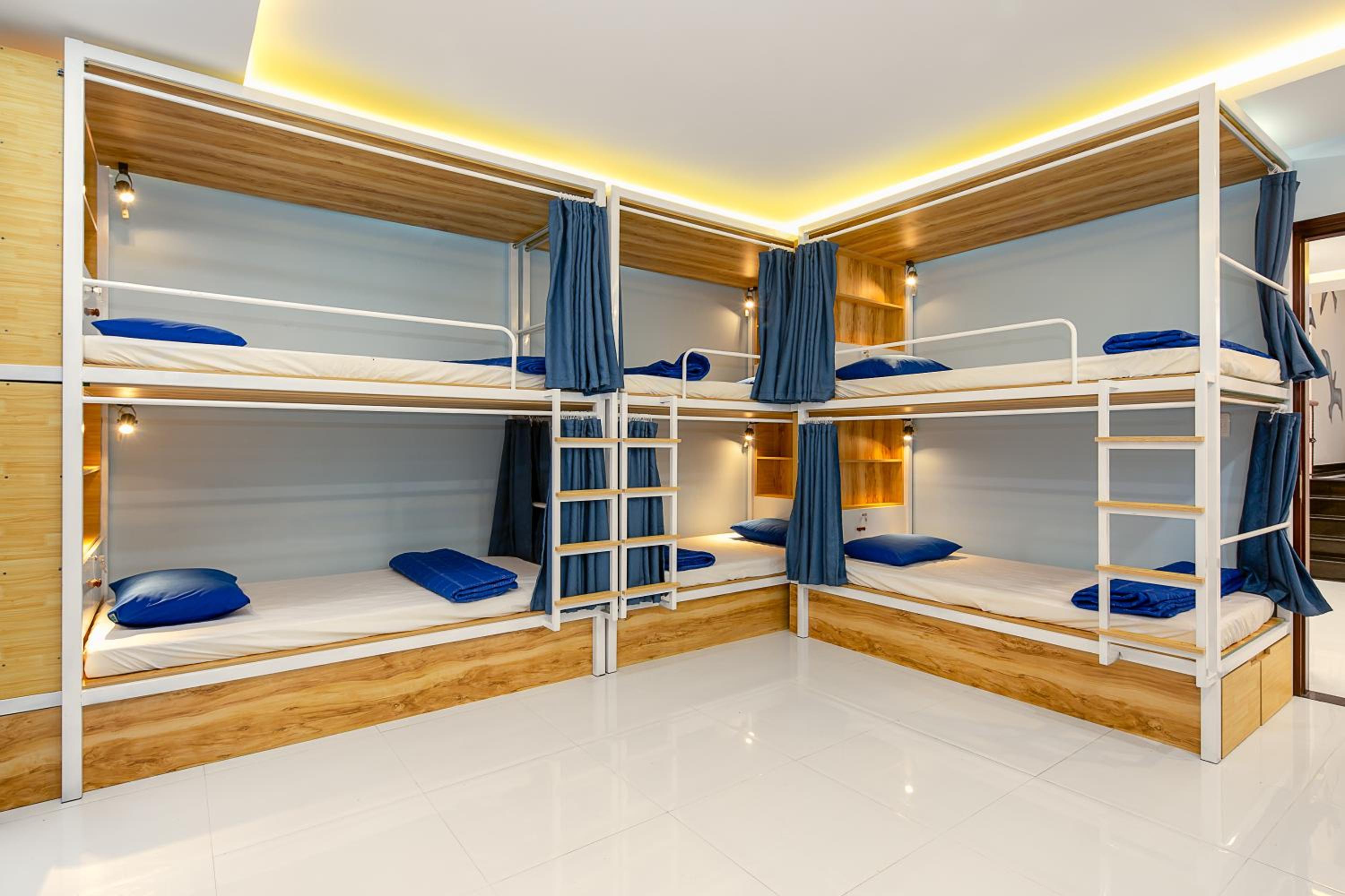Bed in 6-Bed Mixed Dormitory Room