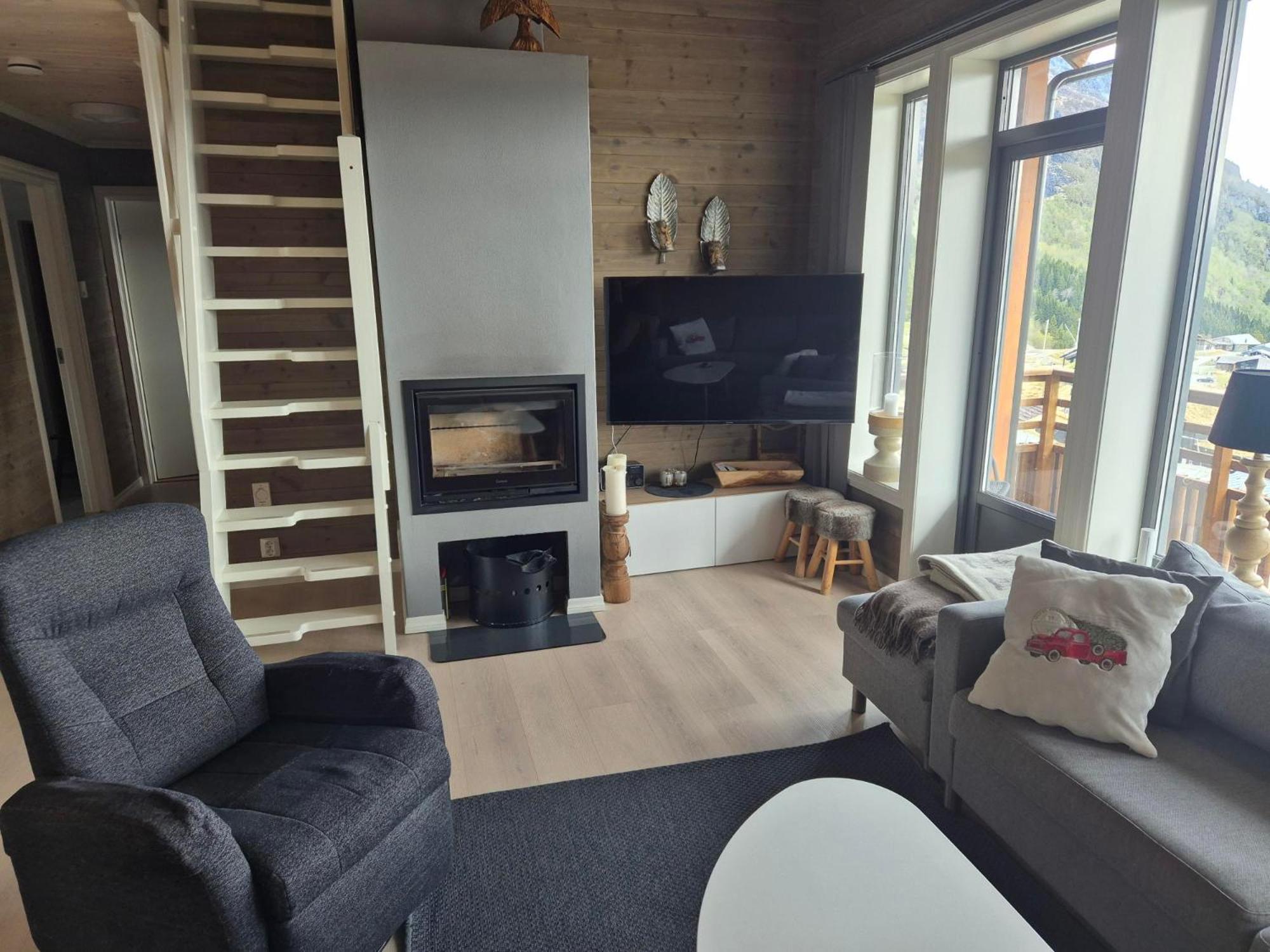Five-Bedroom Apartment