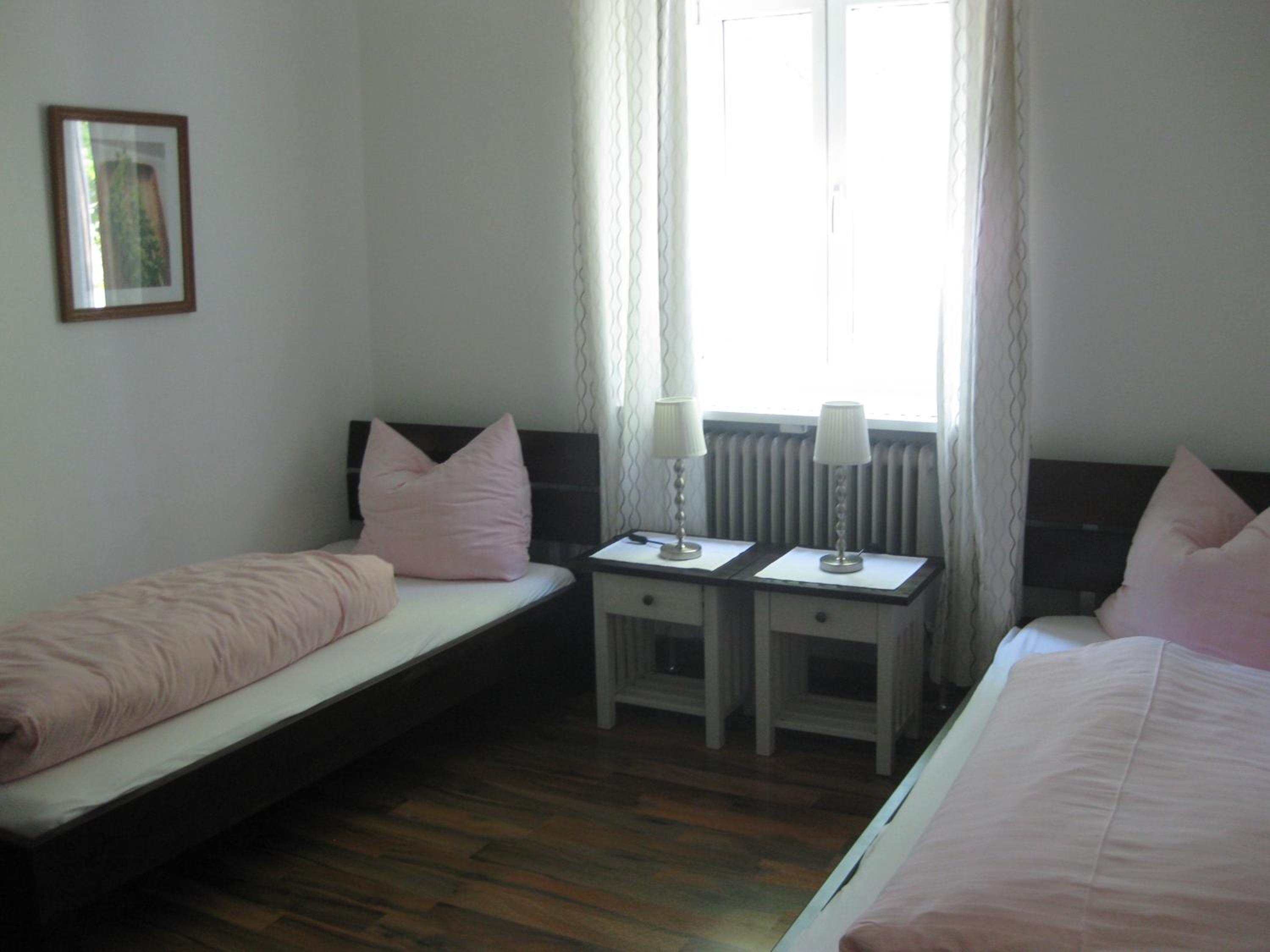 Quadruple Room - Photo 8