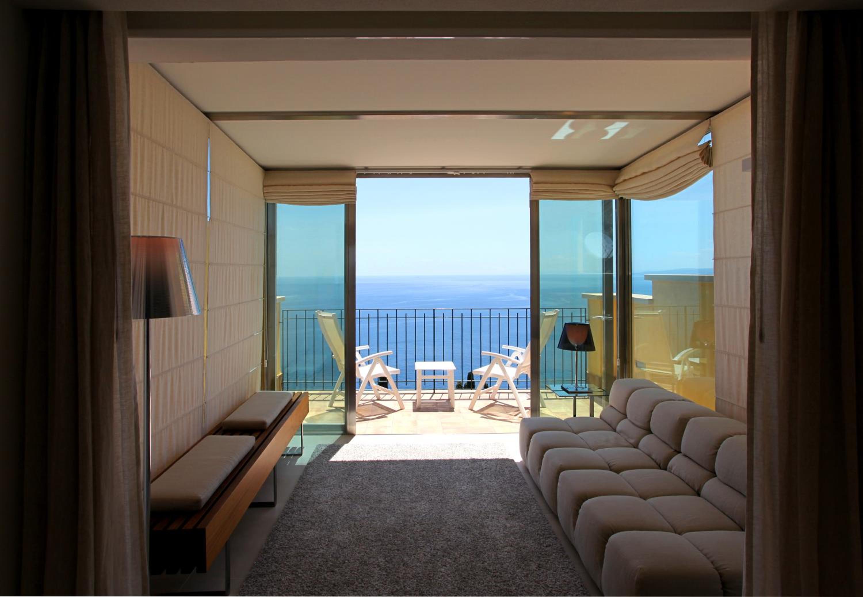 Studio Apartment - Separate Building - Photo 4