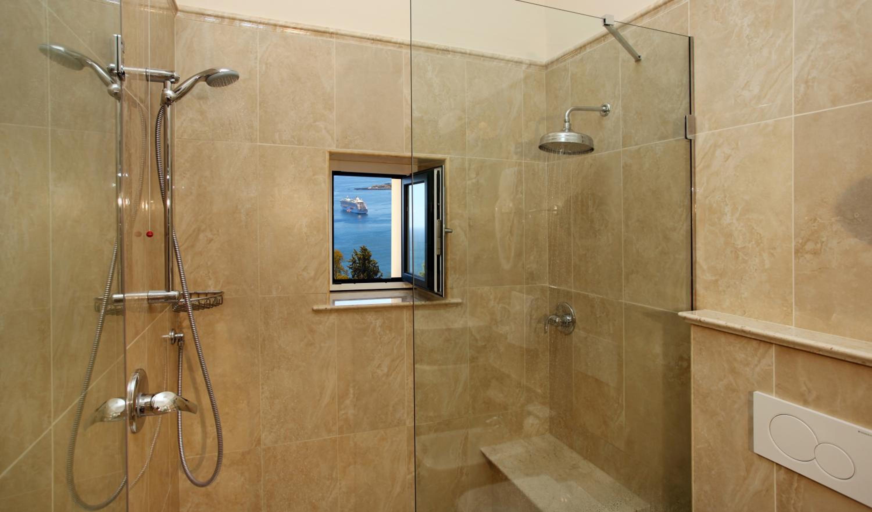 Double or Twin Room with Sea View - Photo 5