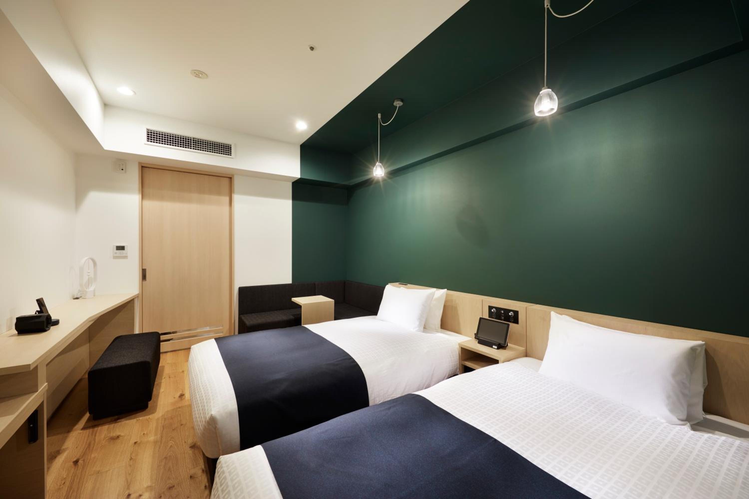 Superior Twin Room- Non-Smoking photo 3