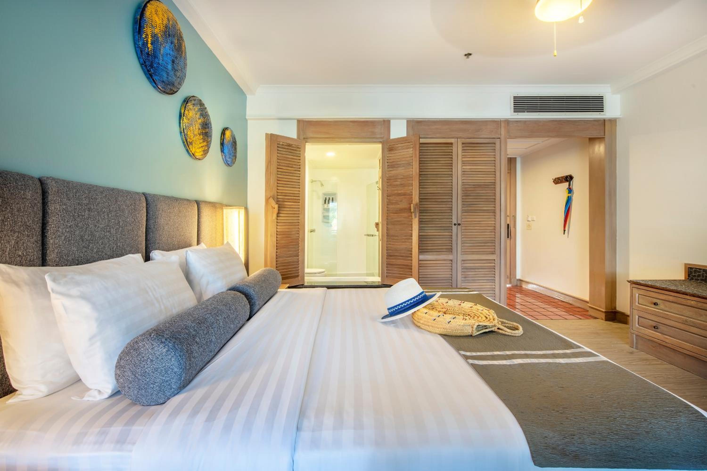 Deluxe Double or Twin Room - Photo 21