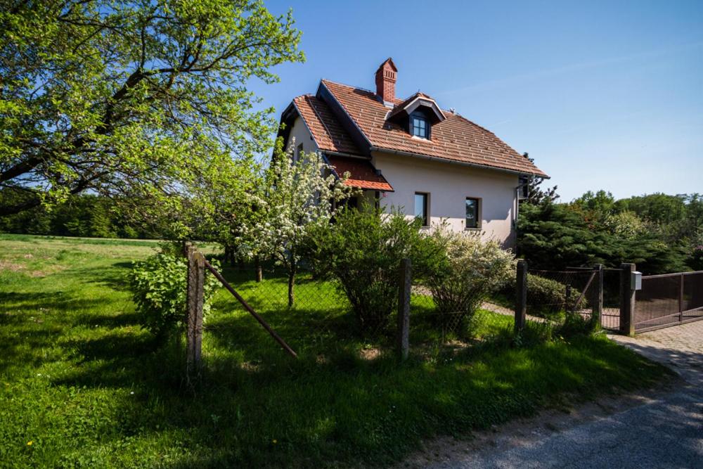 Two-Bedroom House - Photo 14