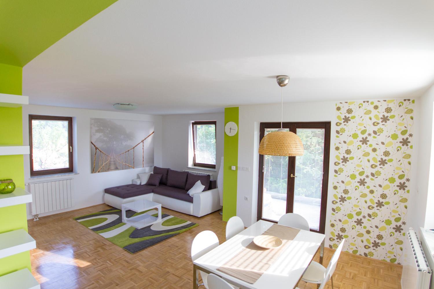 Two-Bedroom House - Photo 11