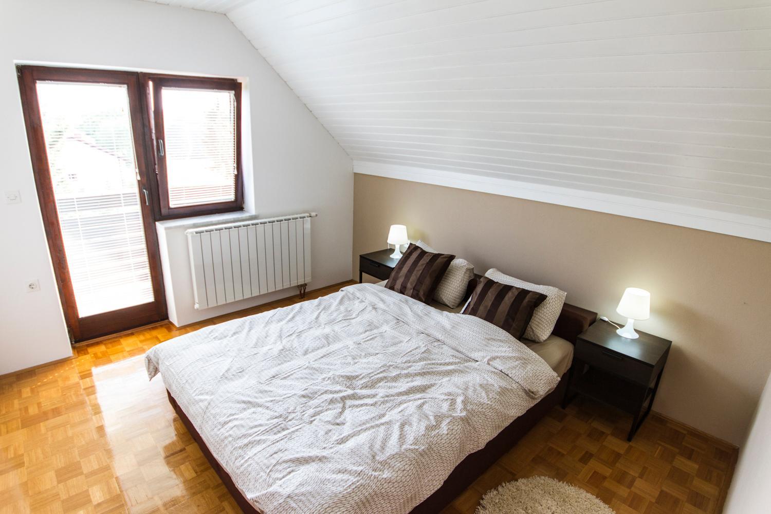 Two-Bedroom House - Photo 6