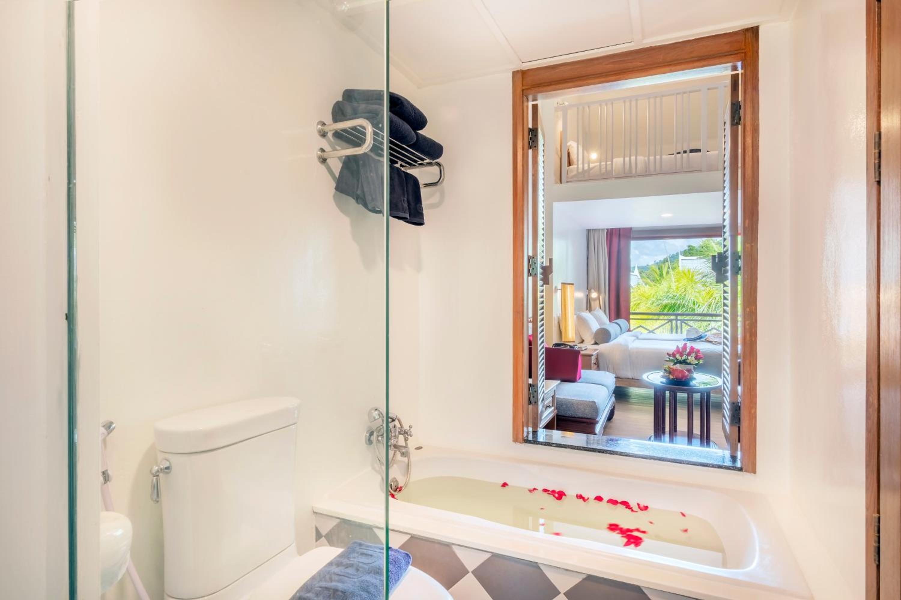 Duplex Suite - Photo 13