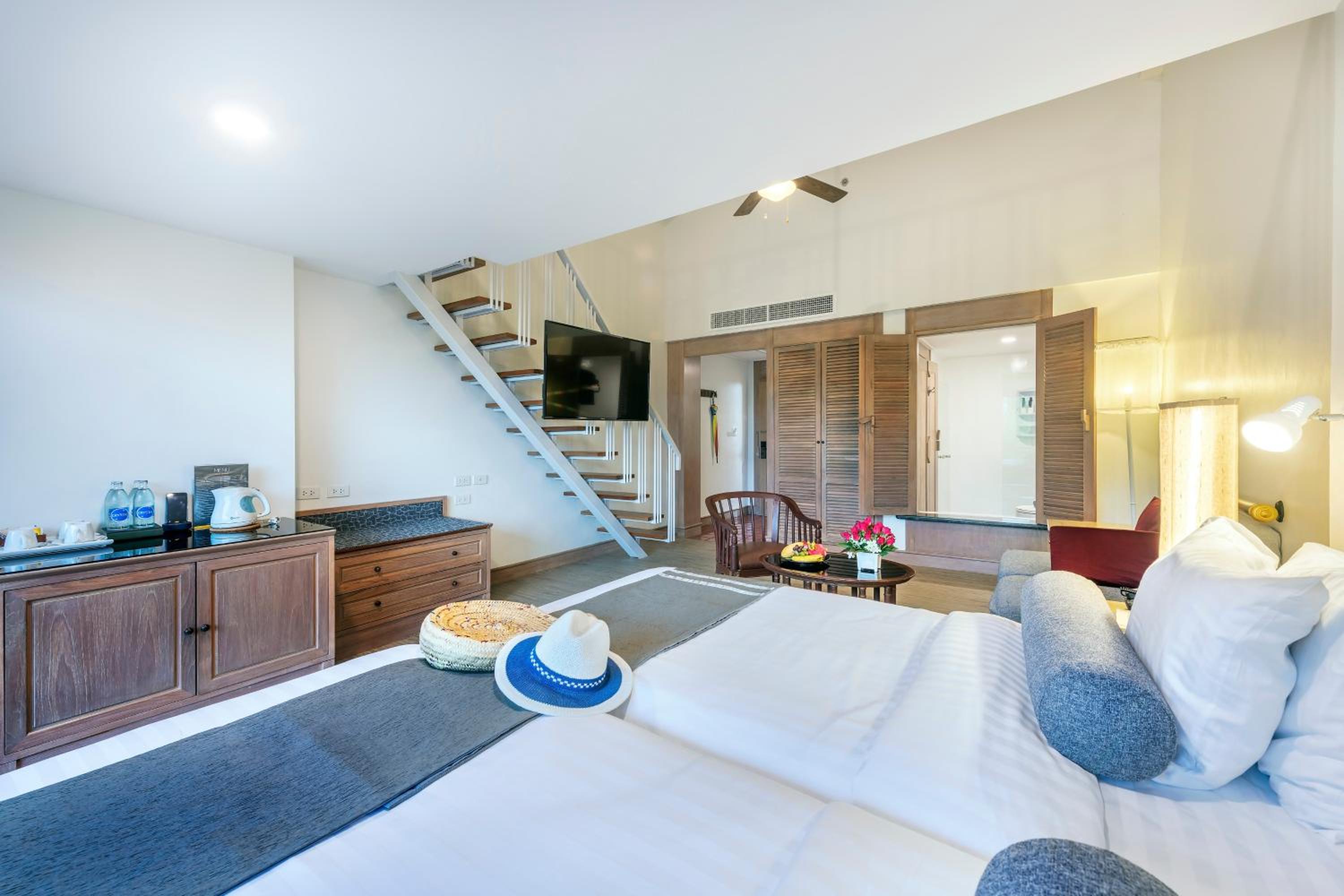 Duplex Suite - Photo 21