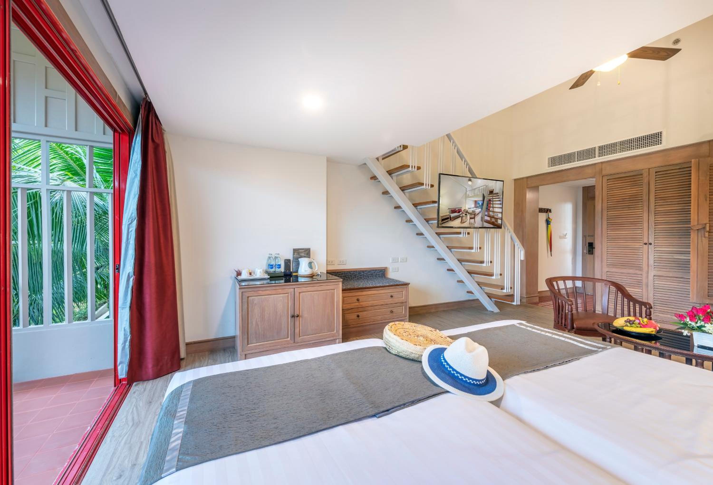 Duplex Suite - Photo 14