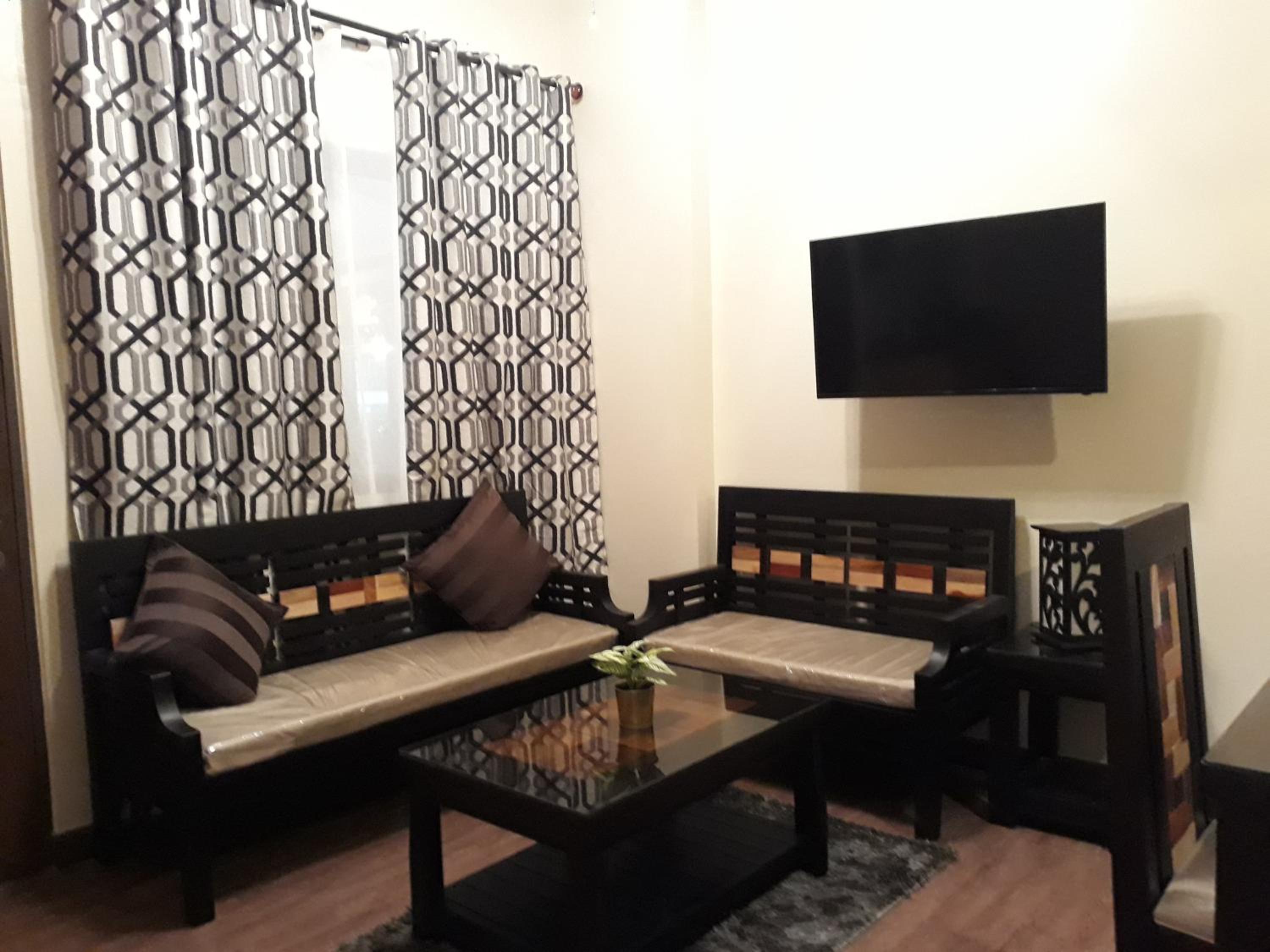 Apartment - Ground Floor - Photo 4