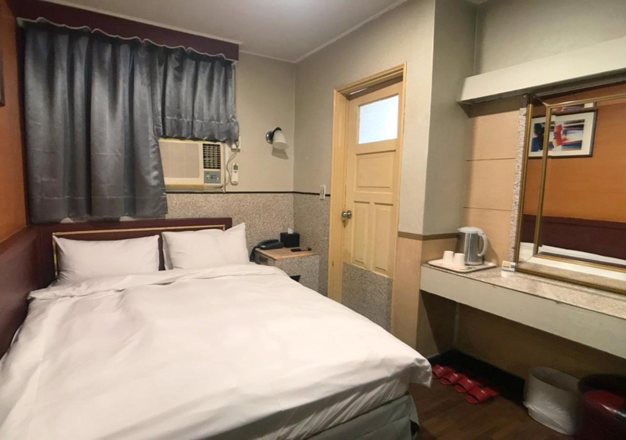 Economy Double Room - Photo 5