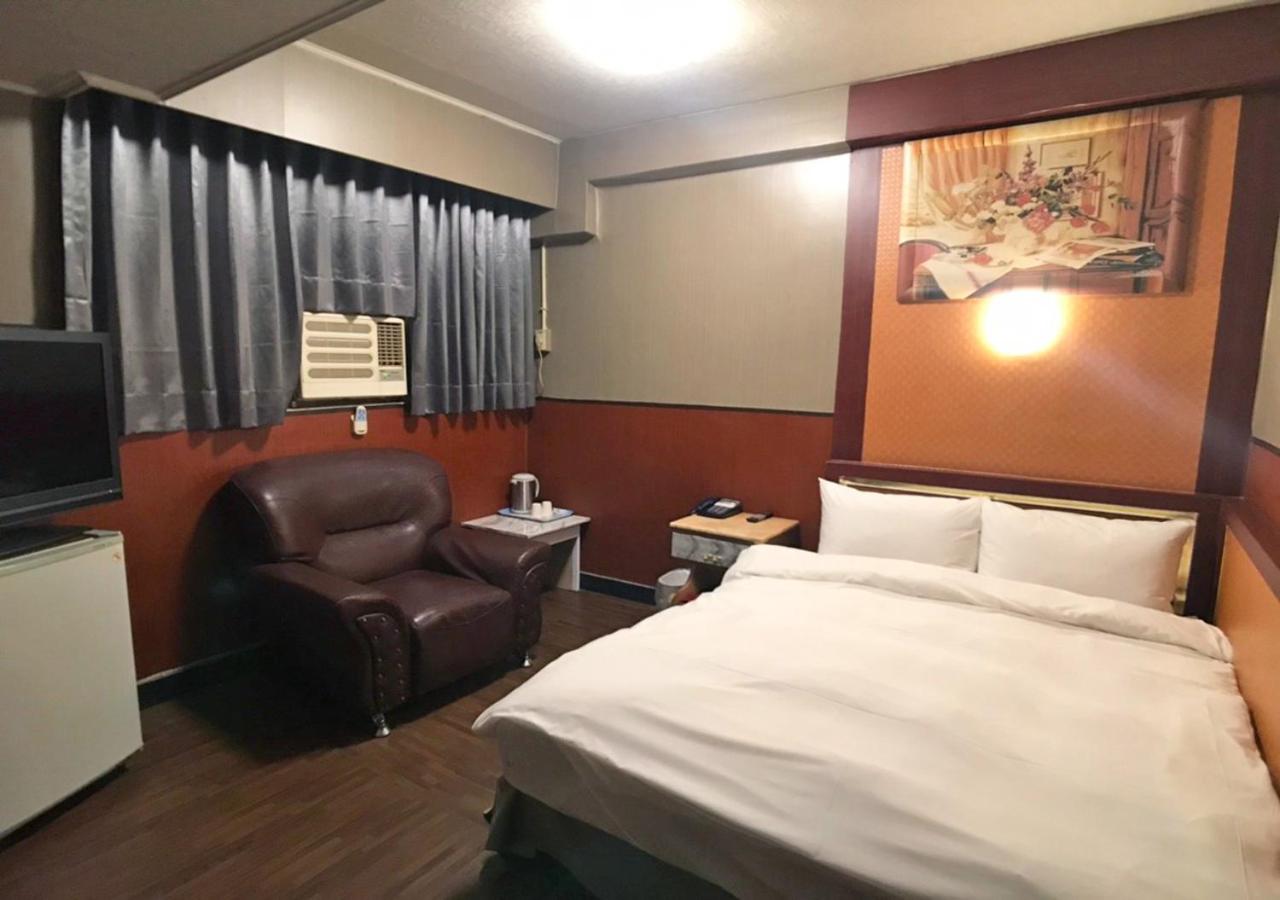 Economy Double Room - Photo 6