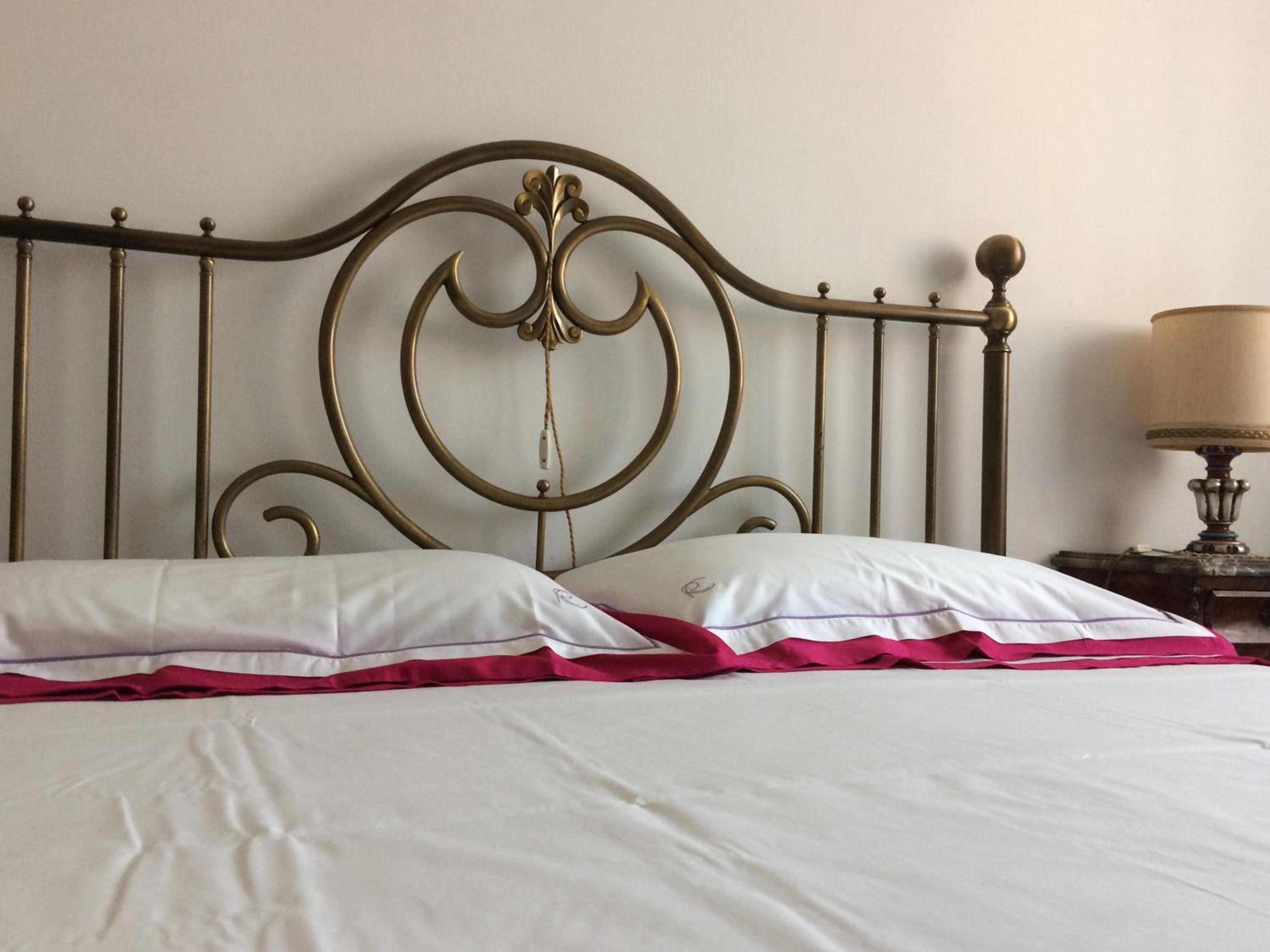 Queen Room with Shared Bathroom