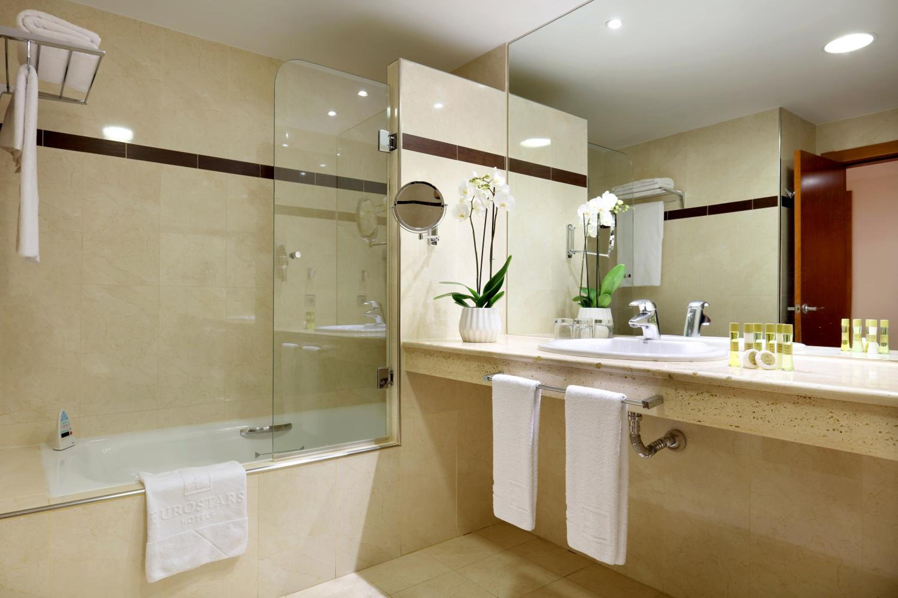 Standard Suite