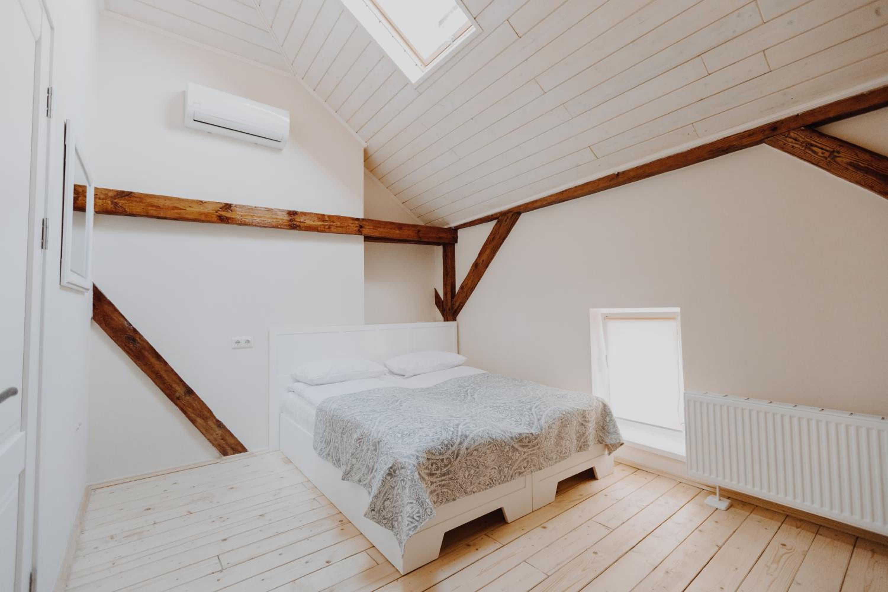 Standard Double or Twin Room photo 3