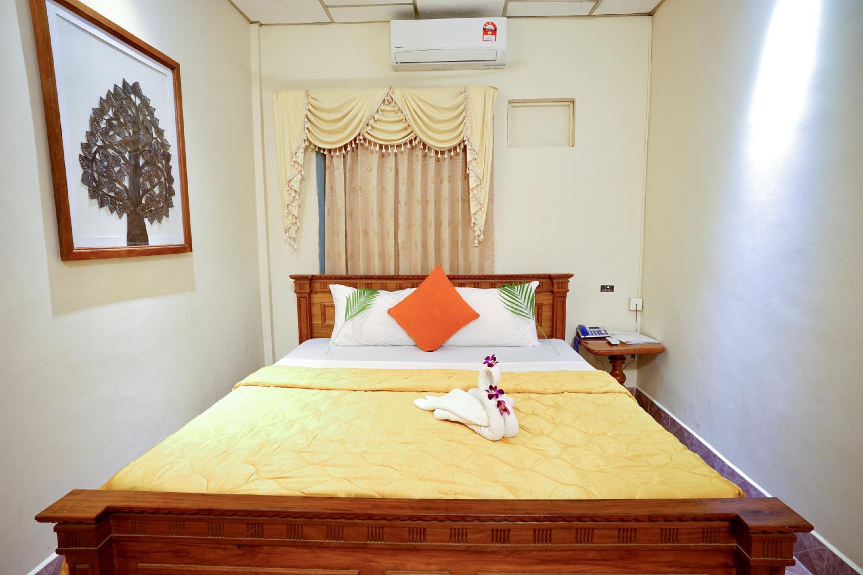 Superior Room with Air Conditioning