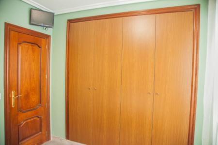Single Room with Shared Bathroom photo 3