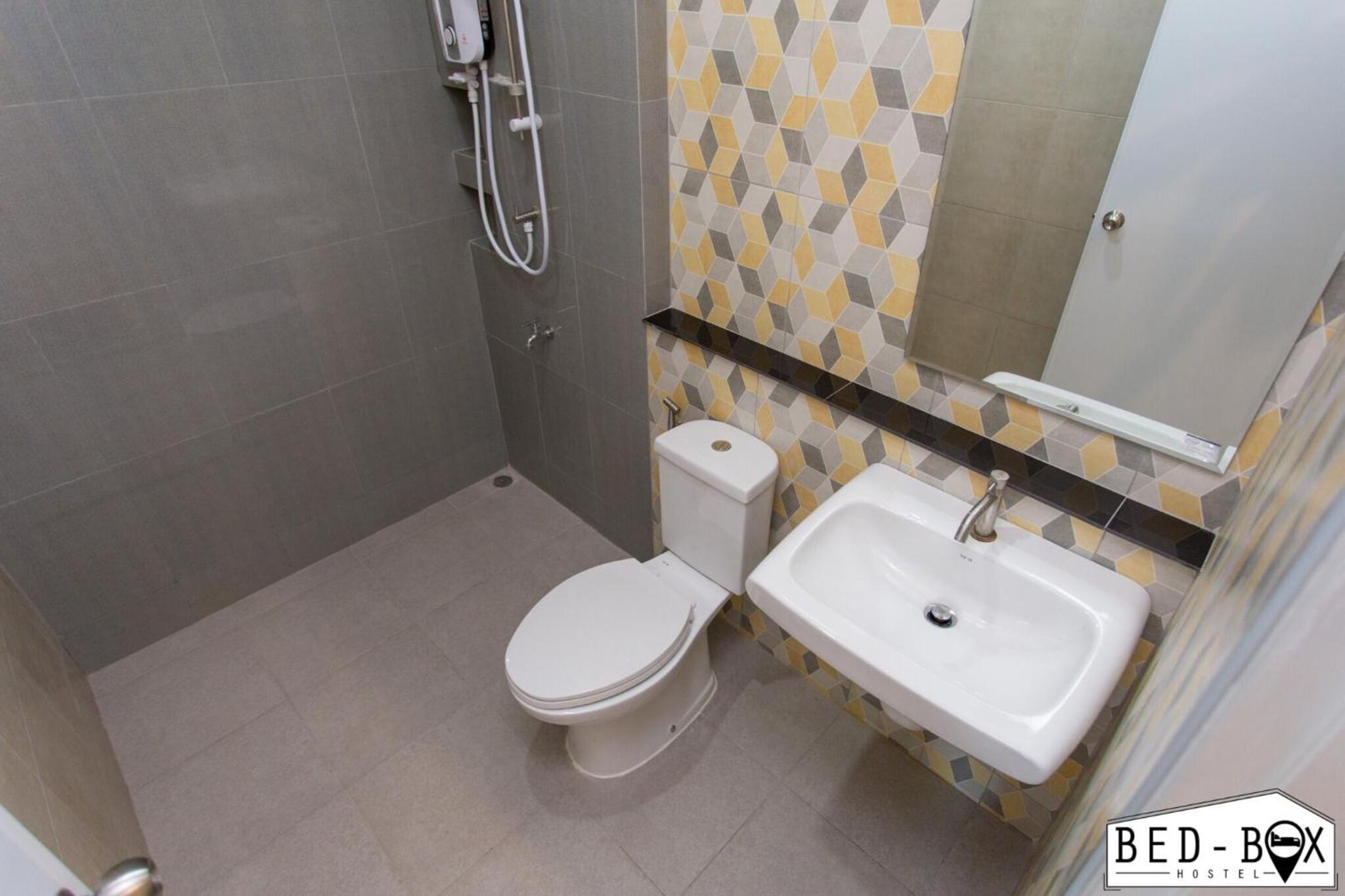 Standard Twin Room - Photo 2